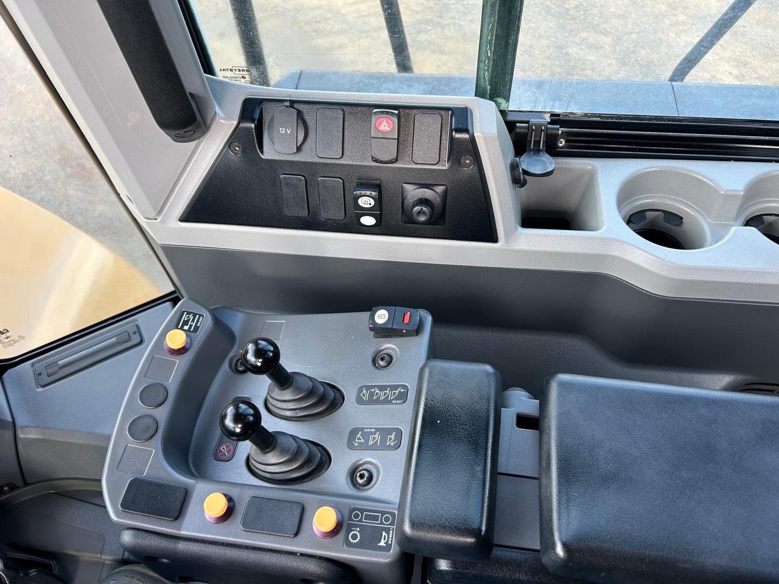 966M(LMM20153)RFS (26).jpg