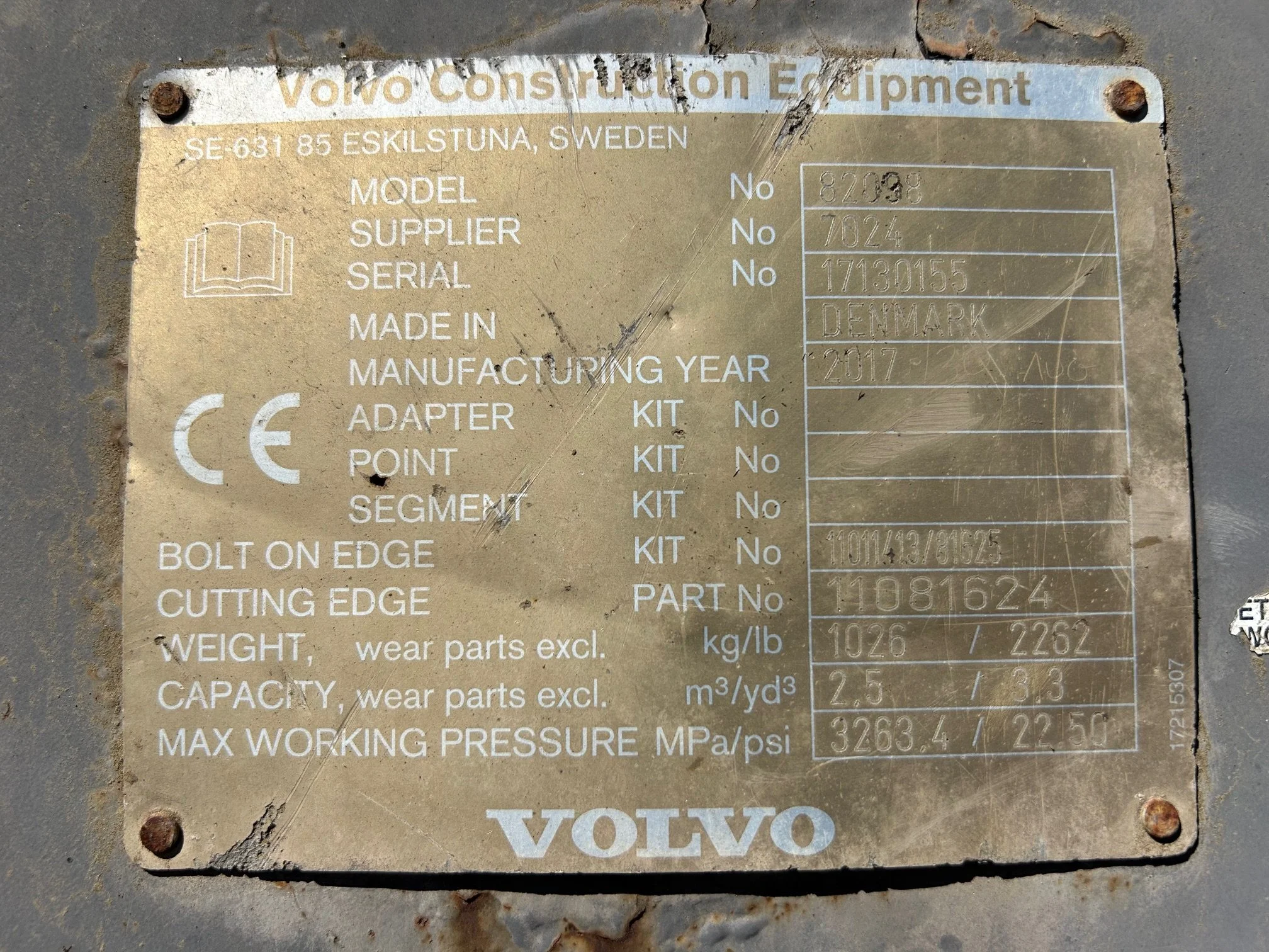 Volvo 2.5m3 high-dump (3).jpg