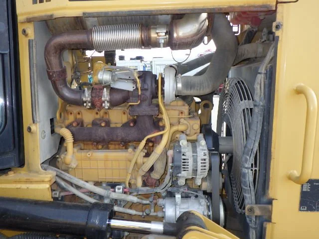 CAT D3K2 #KLL00238 3754hr 2013yr (51).JPG