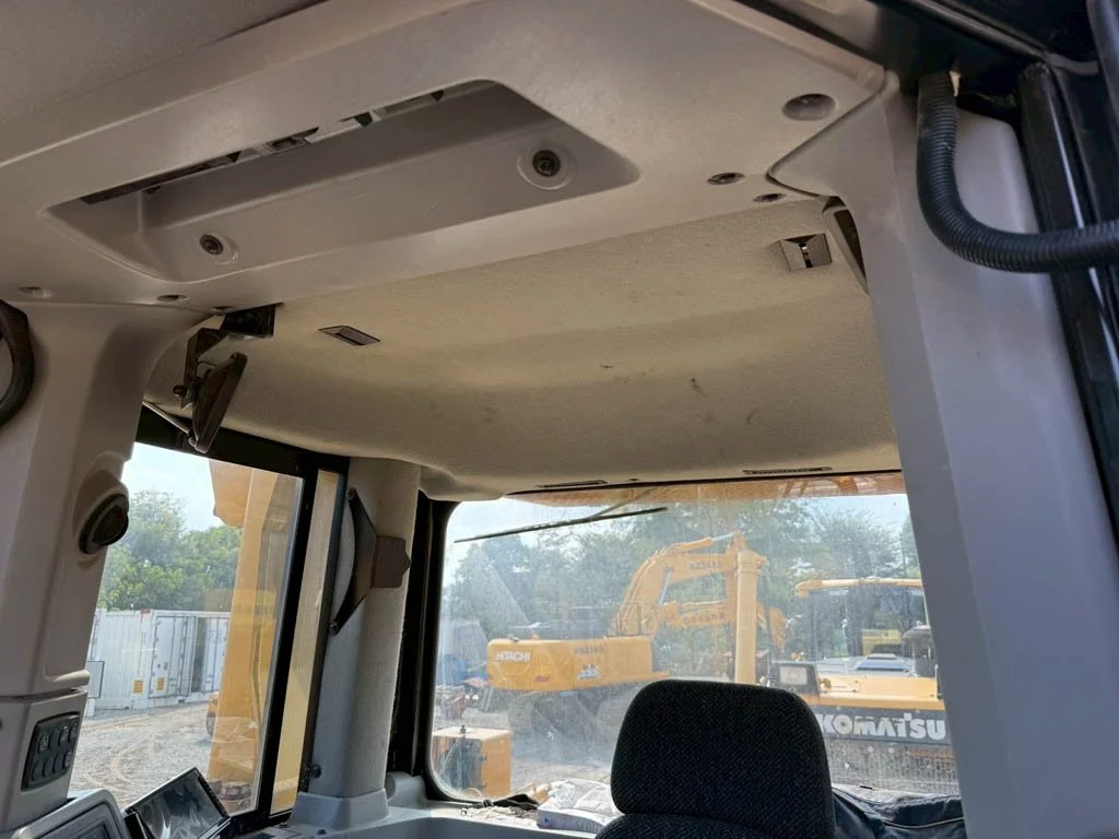 D8T(AW4)Initial (29).jpg