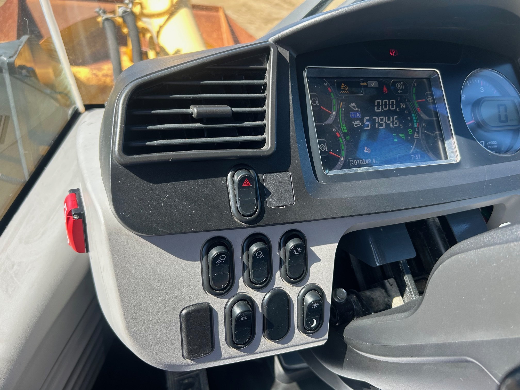 WA320-8(#85759)RFS (32).jpg