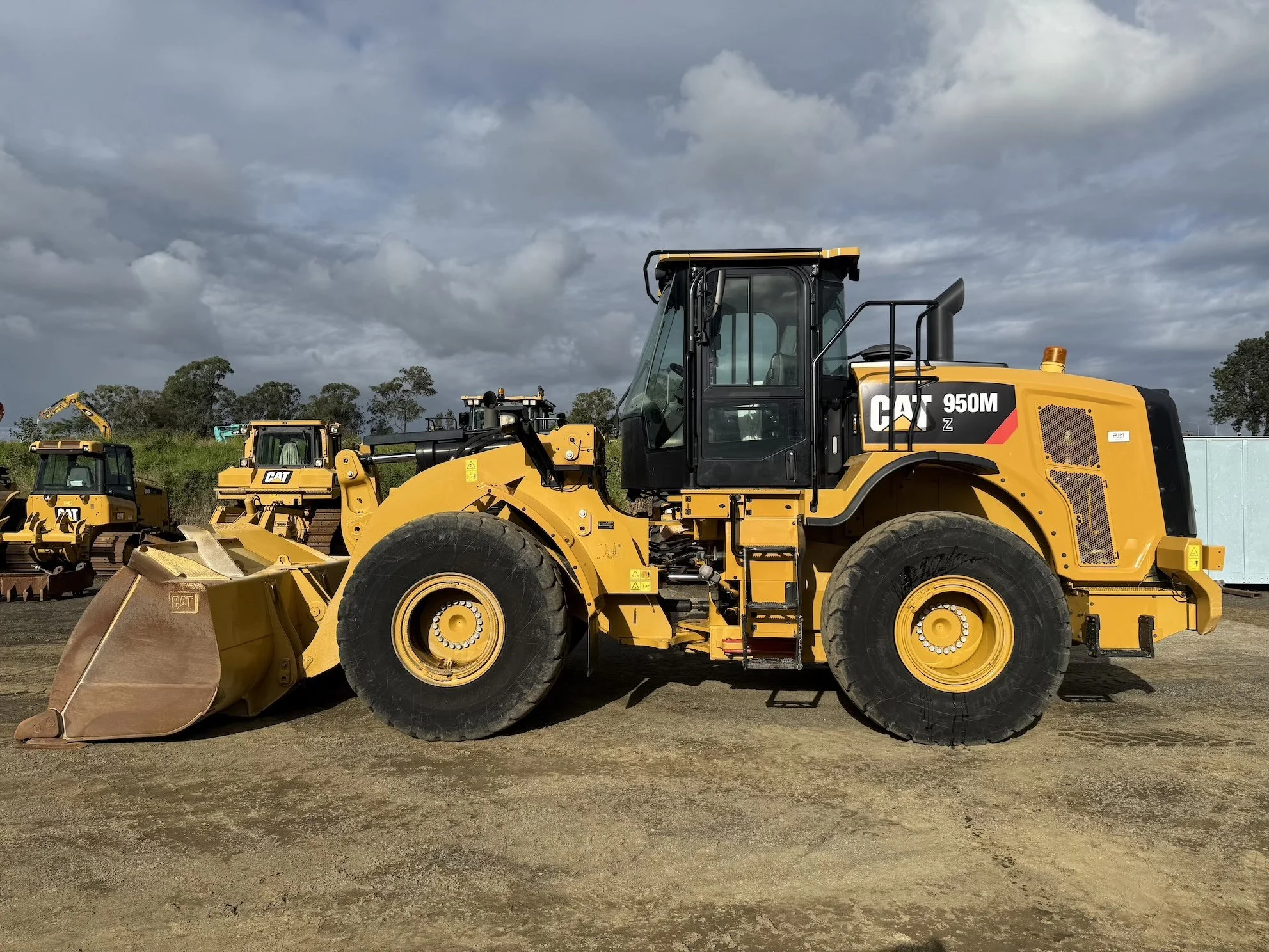 950M(HE810444)RFS (2).jpg