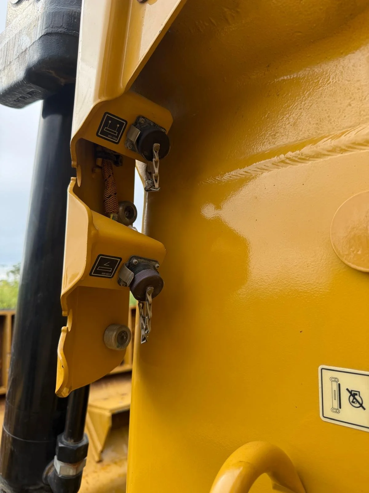 D8T(AW400577)RFS (14).jpg