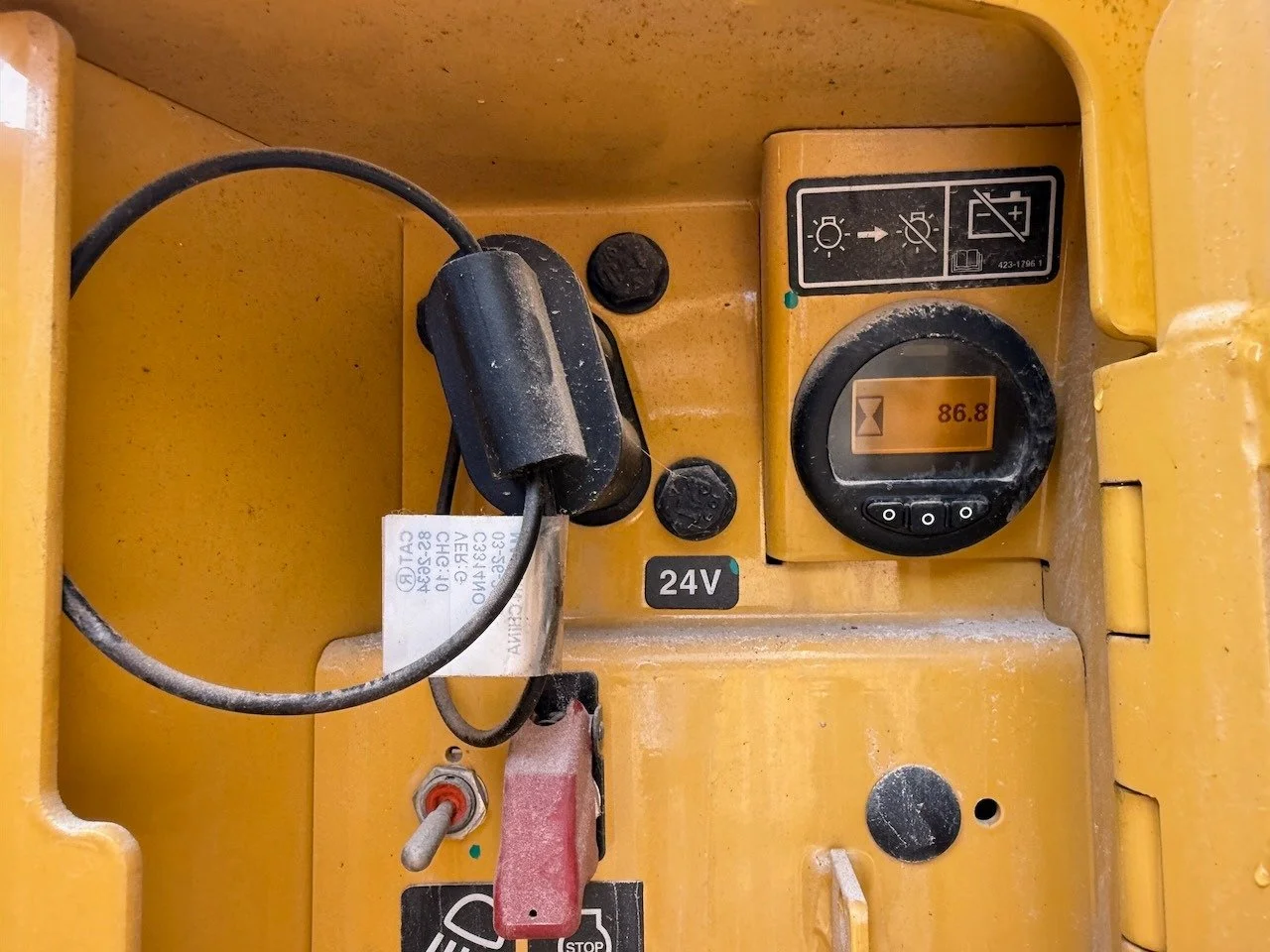 D8T(AW401065) (26).jpg