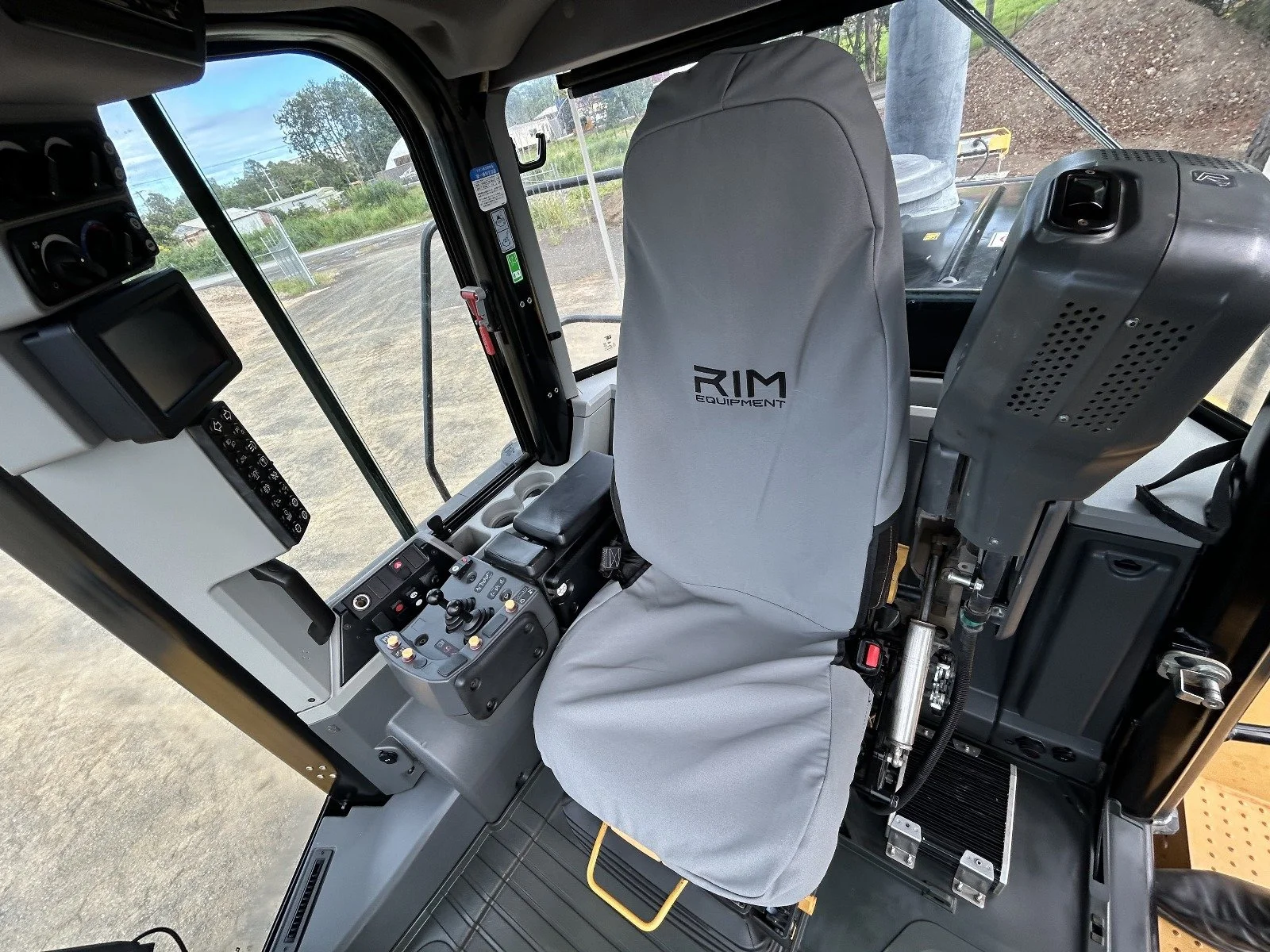 950M(HE820104)RFS (22).jpg