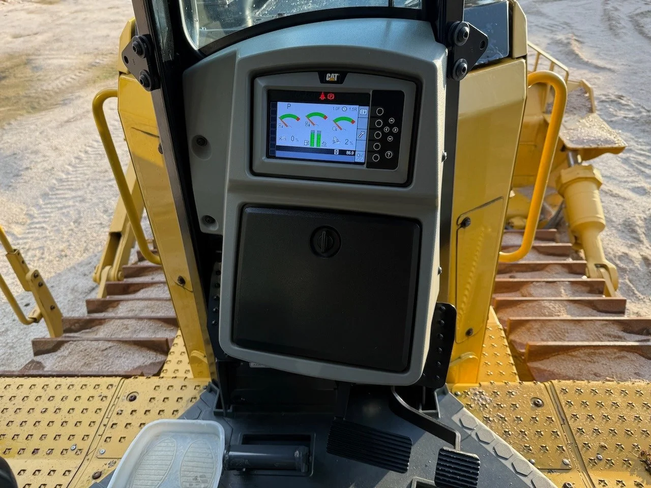 D8T(AW401065) (17).jpg