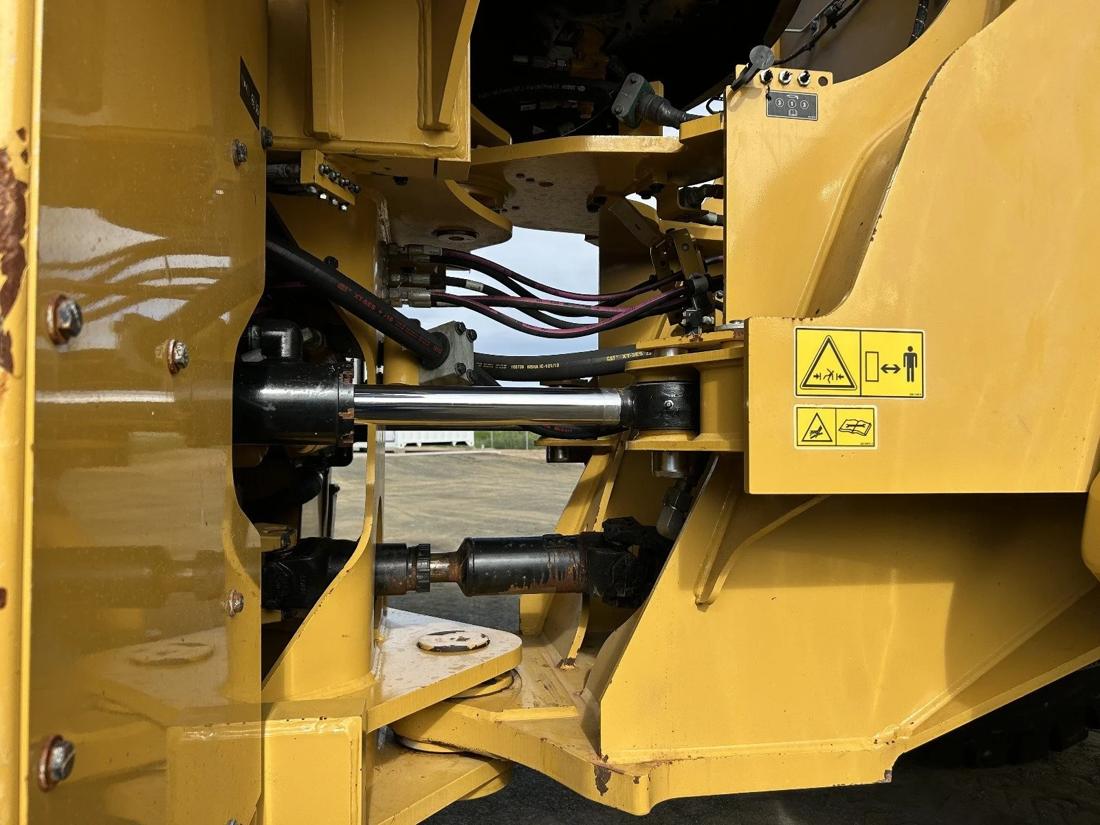 950M(HE820104)RFS (16).jpg