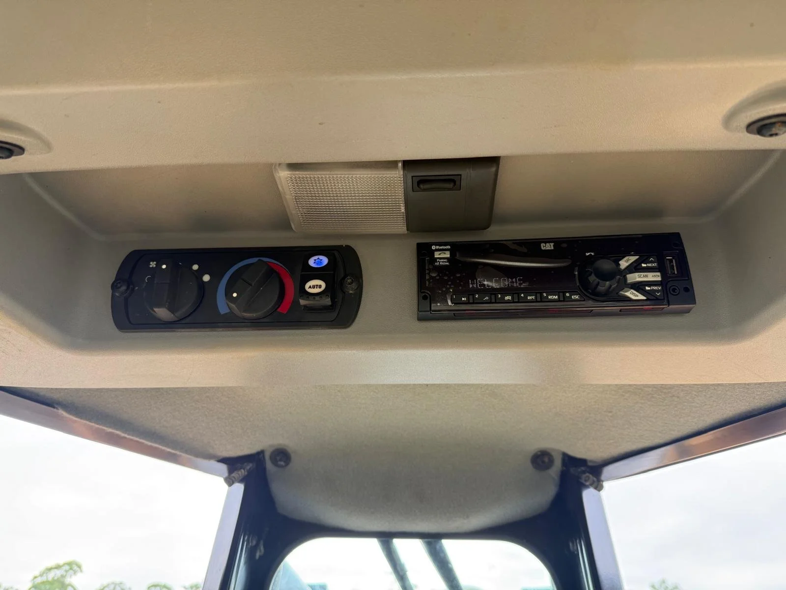 D8T(AW400577)RFS (30).jpg