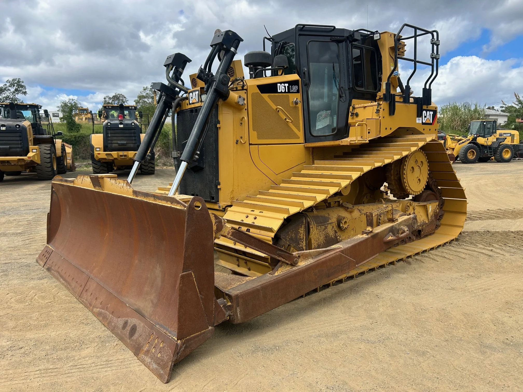 2016 CAT D6T LGP Dozer