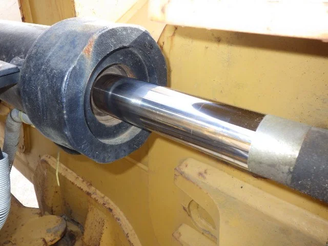 CAT D3K2 #KLL00238 3754hr 2013yr (15).JPG