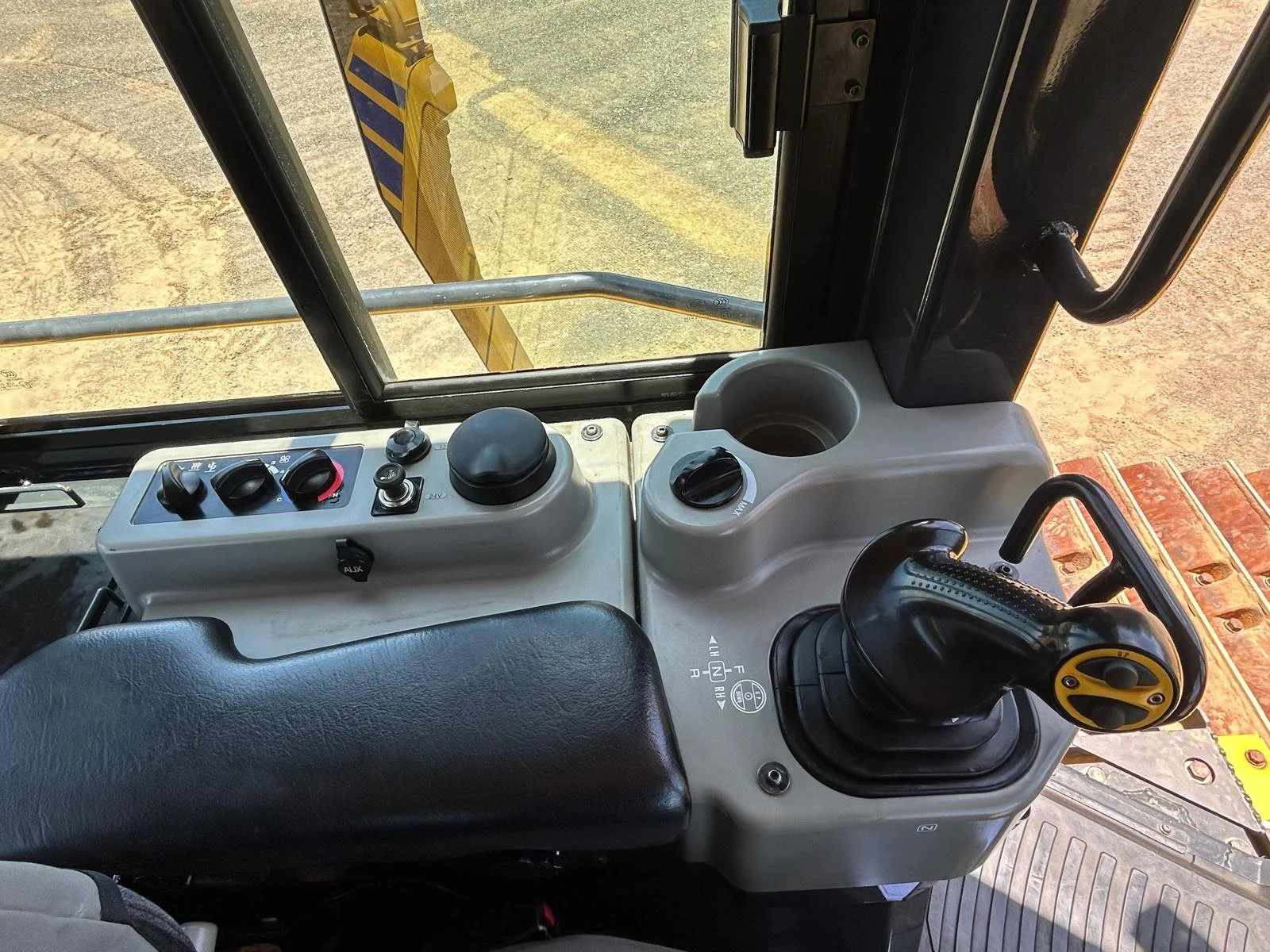 D61PX-23(#32161)RFS (30).jpg