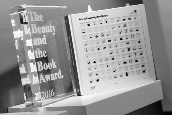 langesommer_beautyandthebook_award-600x400.jpg