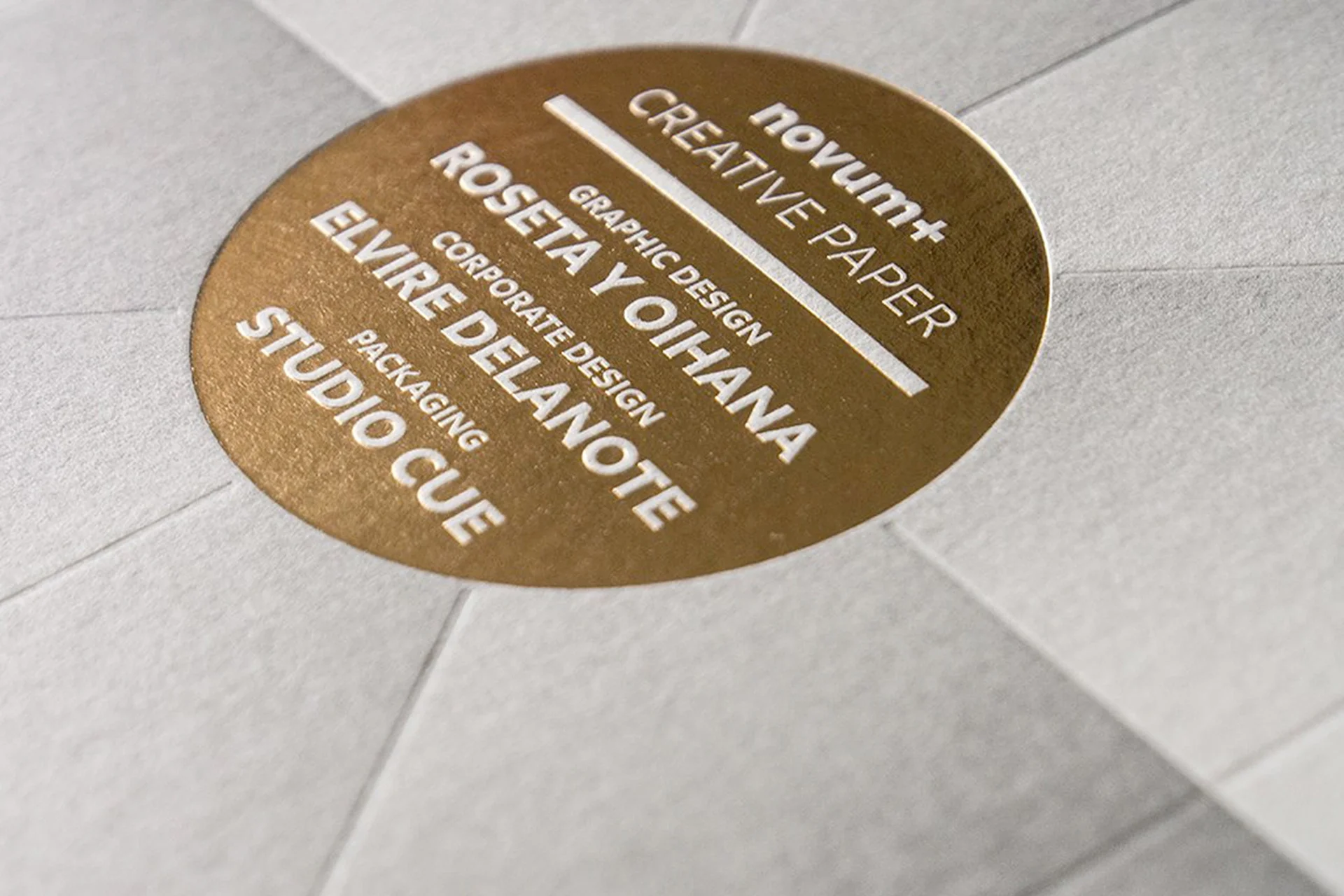 novum World of Graphic Design Cover Design Creative Paper