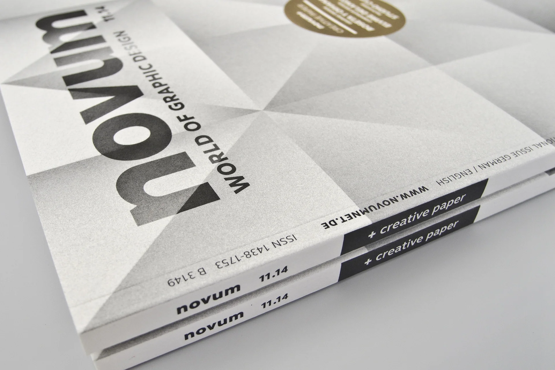 novum World of Graphic Design Cover Design Creative Paper