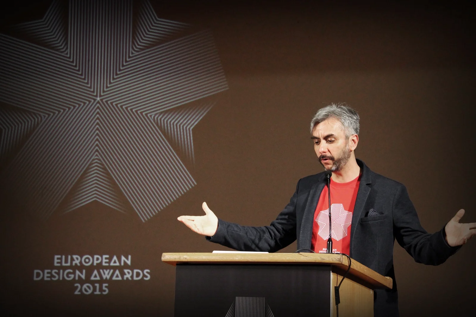 Demetrios Fakinos bei der Preisverleihung der European Design Awards