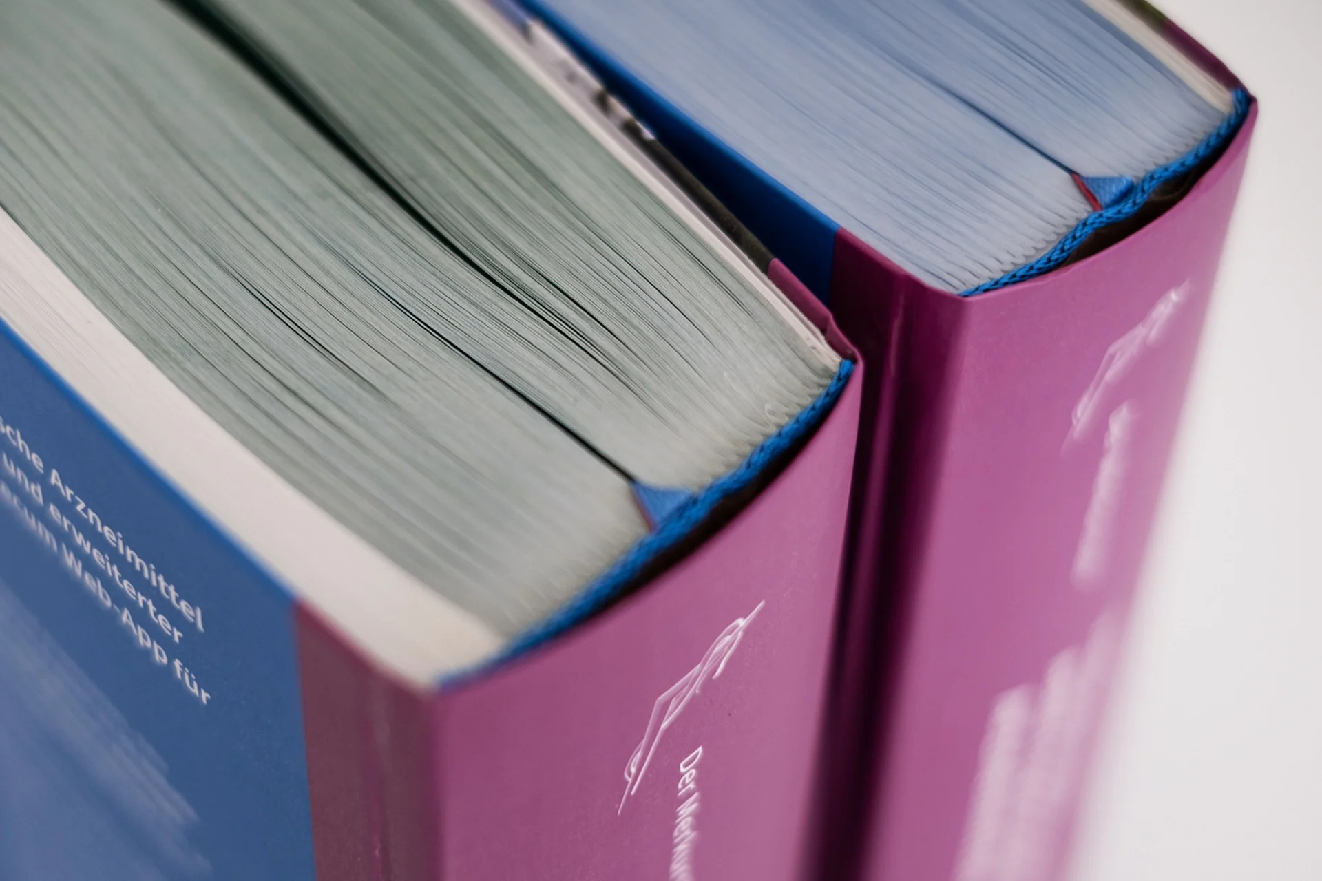 Christine Lange Buchgestaltung Vademecum Anthroposophische Arzneimittel GAÄD Der Merkurstab