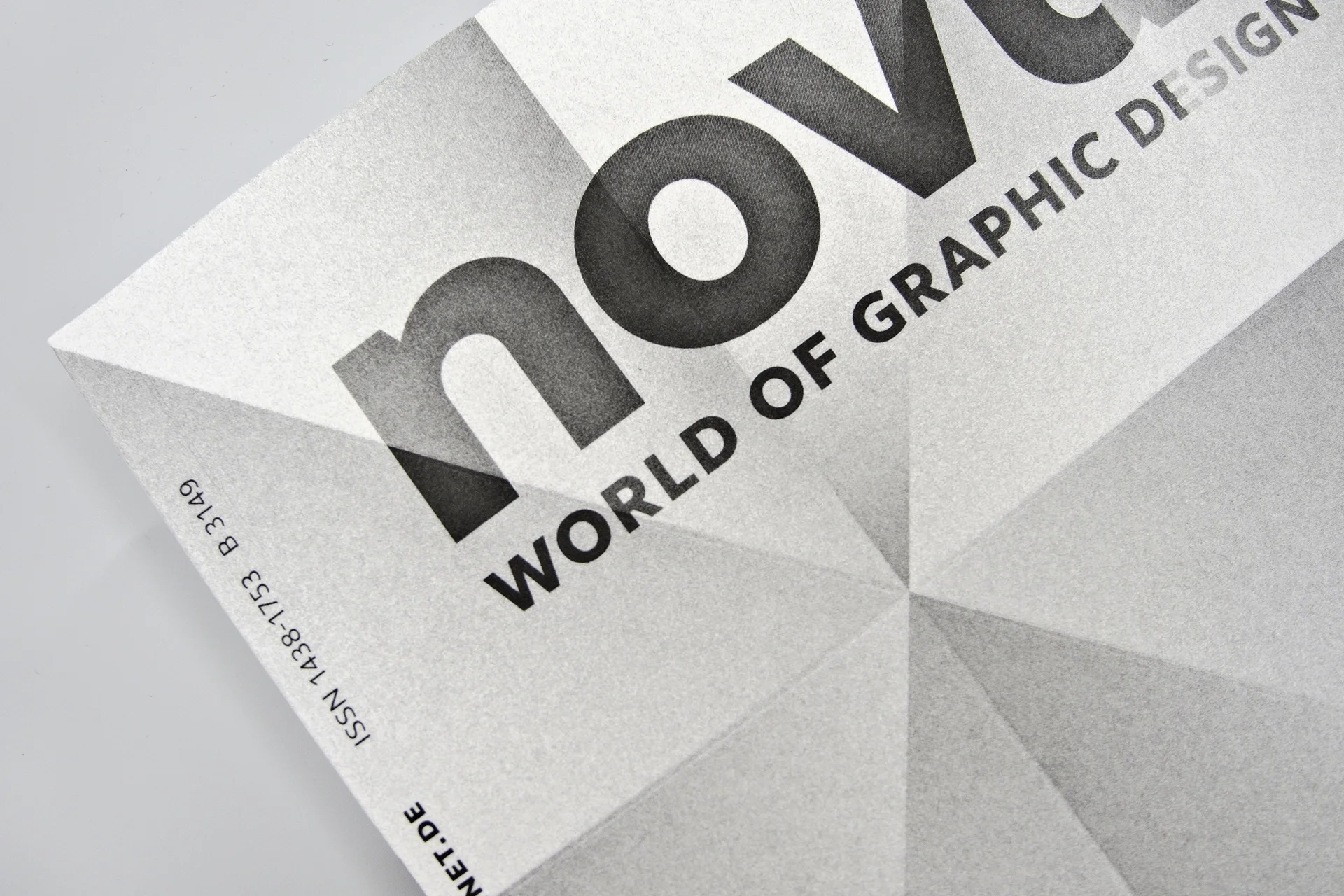 novum World of Graphic Design Cover Design Creative Paper