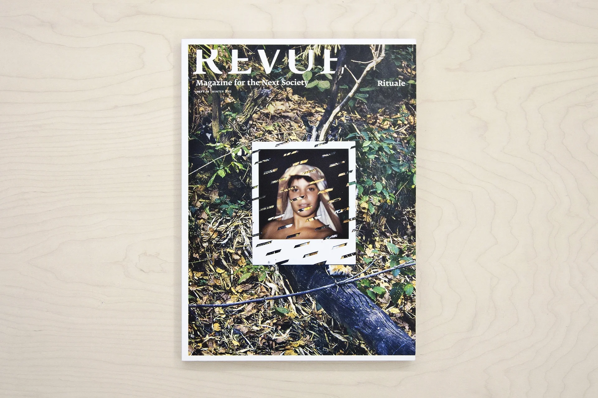 Christine_Lange_Editorial_Design_Magazine_Design_REVUE_Rituale_01.webp