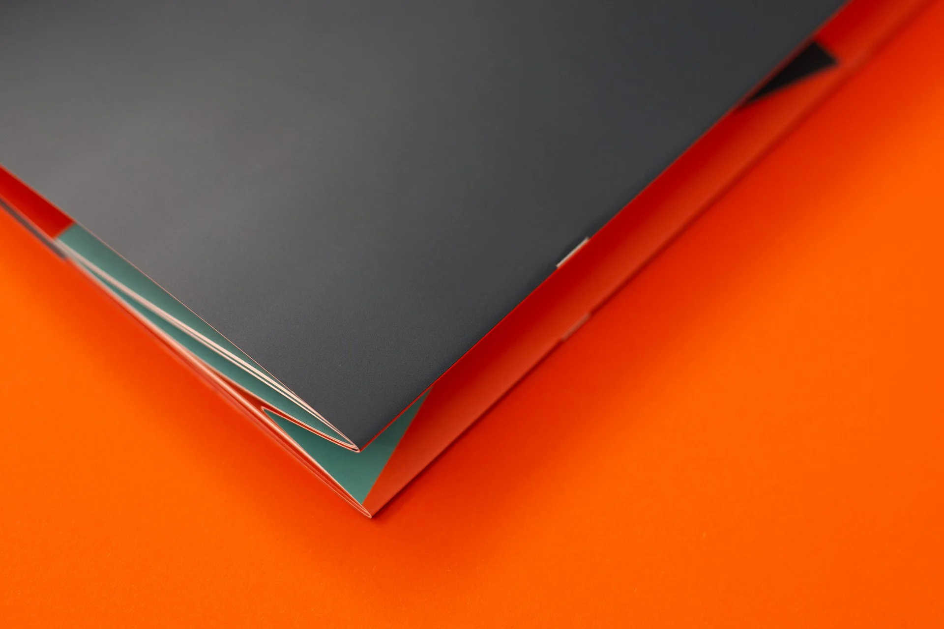 Christine_Lange_Editorial_Design_SINGA_Geschaeftsbericht_10.jpg