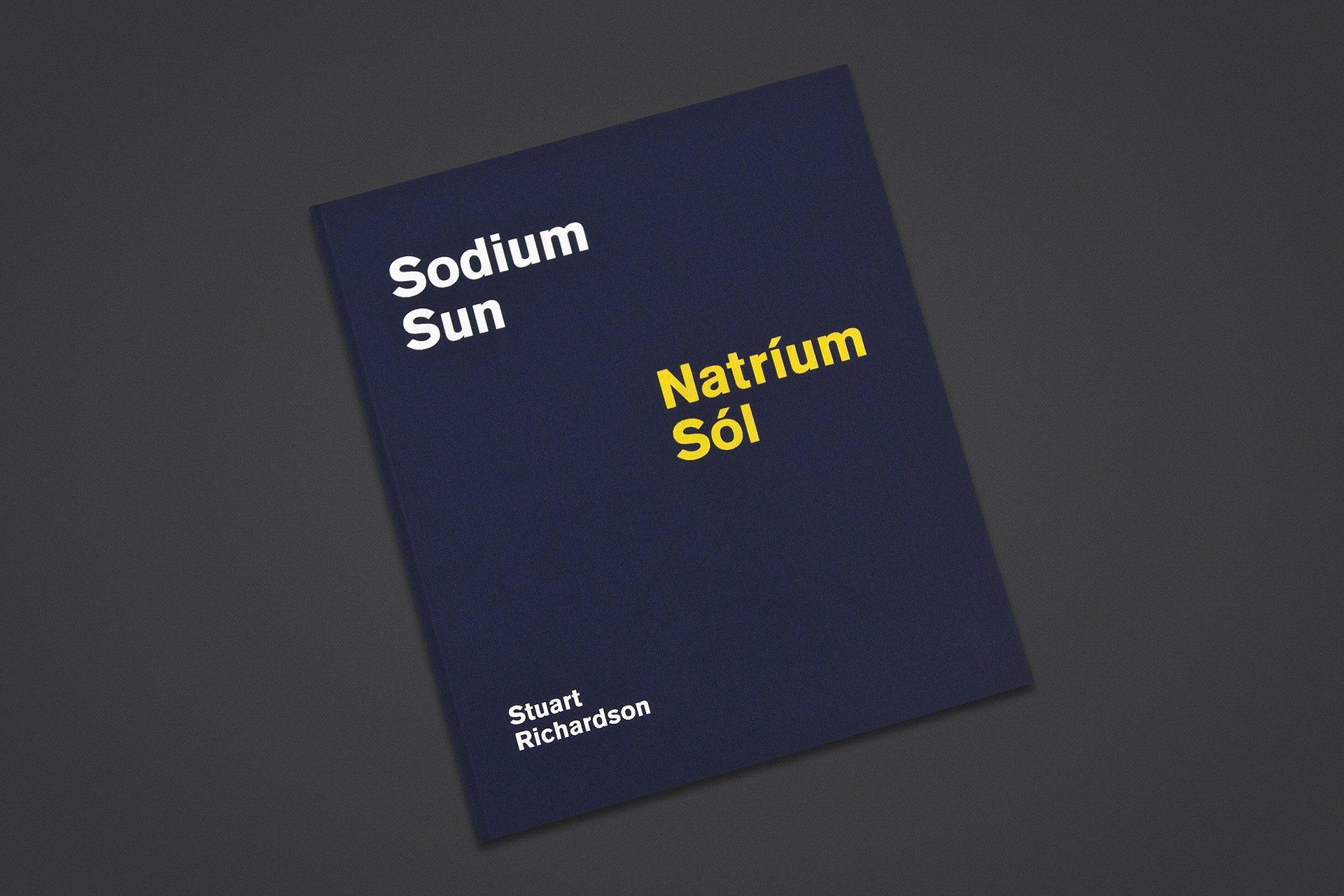 Christine_Lange_Editorial_Design_Buchgestaltung_Sodium_Sun_02.jpg