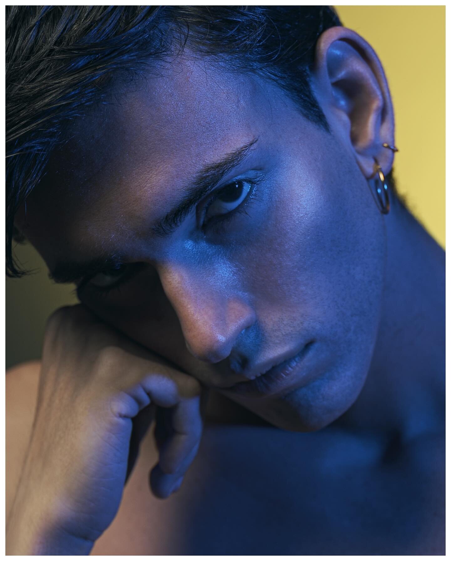 Sal.

Studio portrait over blue light 

#fujifollowme 
#portriat