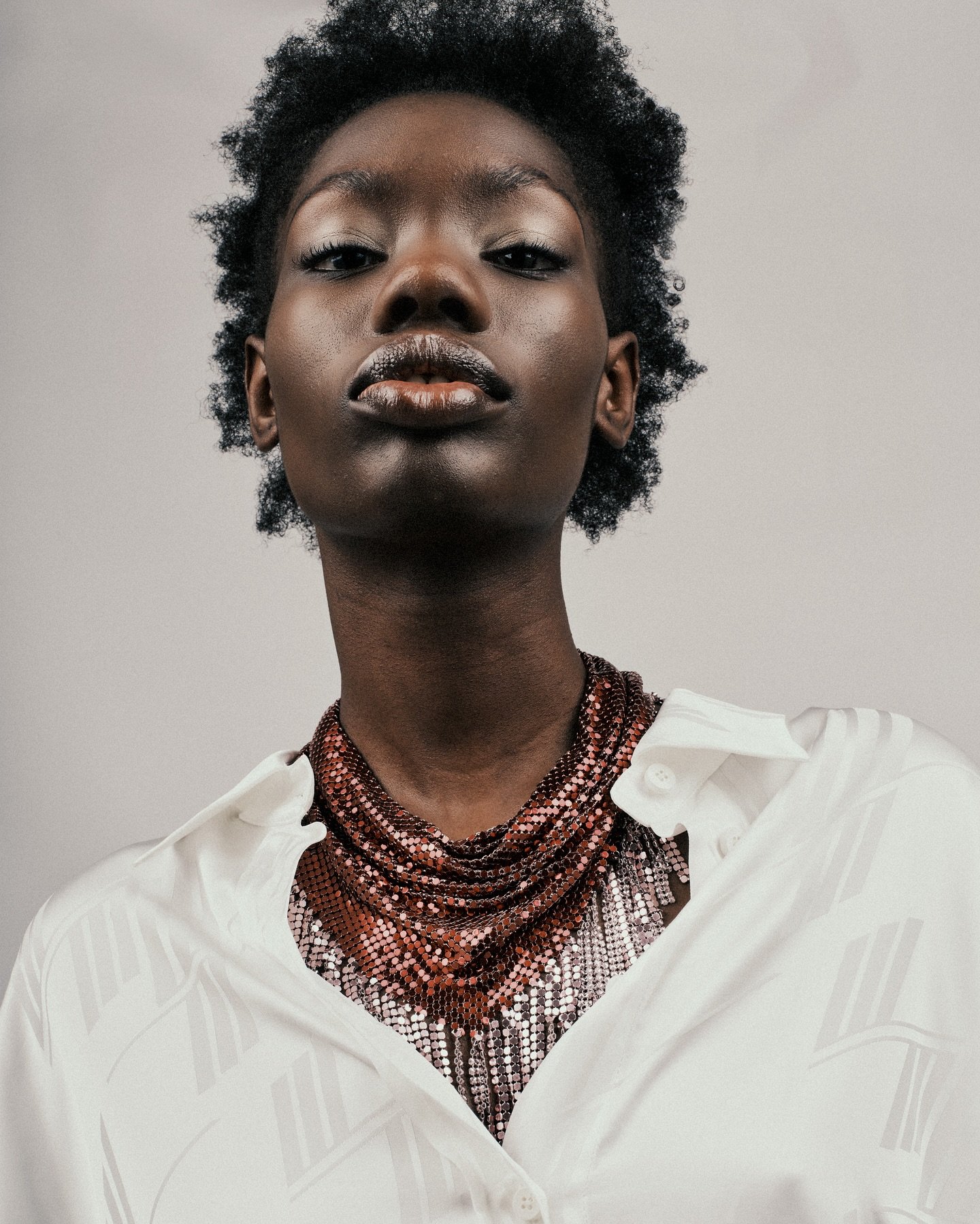 For @helmeboutique 

Shirt @theattico 

Scarf @rabanne 

Makeup @serenabrubeauty 

Hair @giovanniventurahs 

@marilusantonocito_ 
@giuliafabiano_ 
@alexsa76 
@i.love.sicilia 

#photography #model #art #fashion #photooftheday #portrait #nikon #wedding