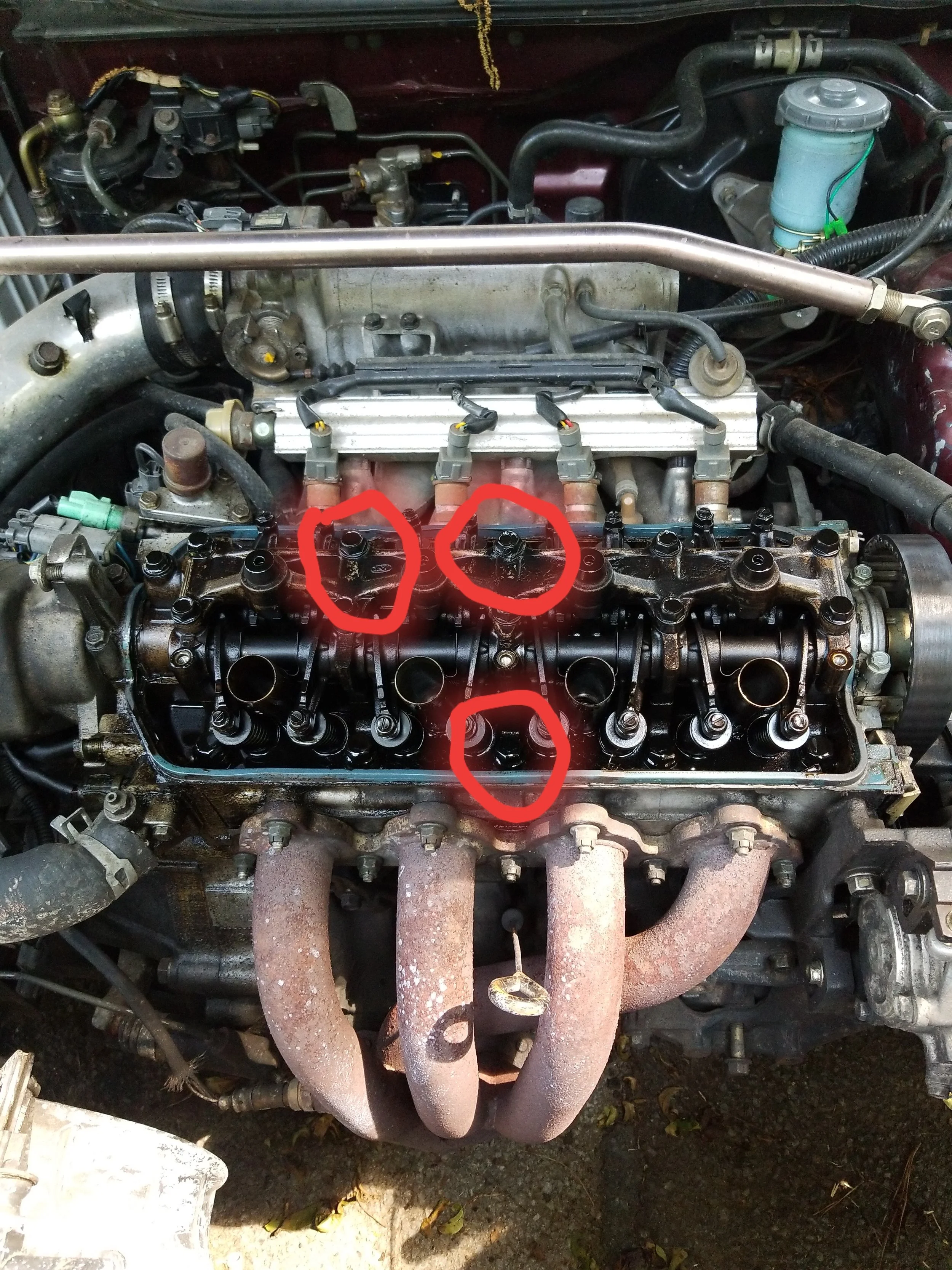 The location of the "loose" head bolts
