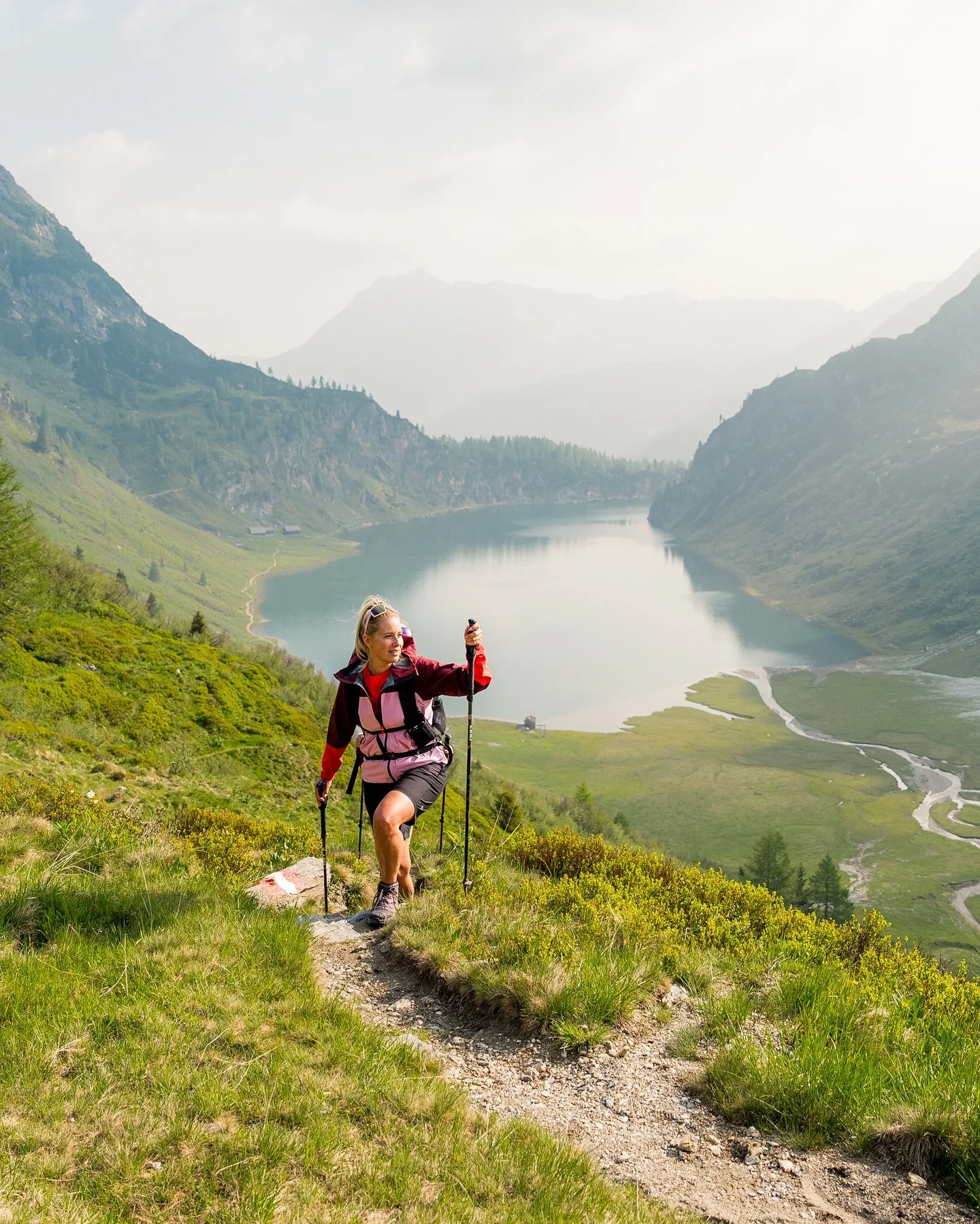 Beautiful day out in the mountains shooting for @wagrainkleinarl 🌼⛰️📷

#photography #mountains #sonyalpha