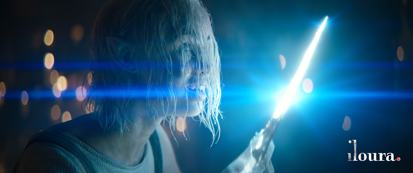 Exmples of the anamorphic blue strip lens flares.