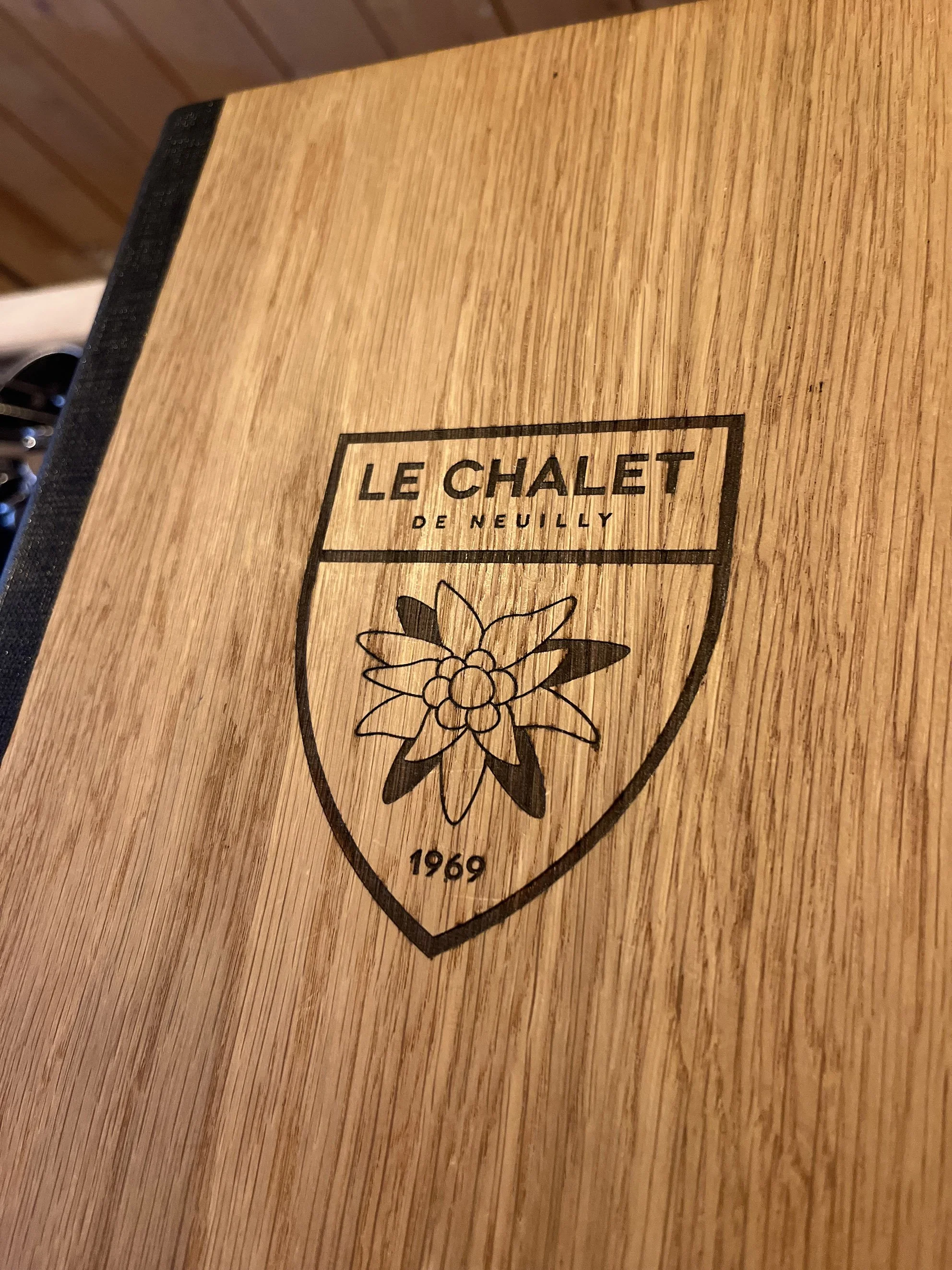 Chalet_deNeuilly_Carte_Logoburo_Low.jpg