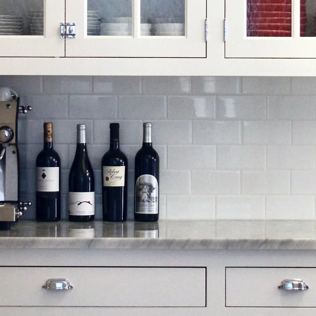 Details of a kitchen project of ours in Brooklyn Heights. Traditional pulls, face-frame cabinets with inset doors and exposed hinges are the key to creating a vintage aesthetic. 
.
.
.
 @nc2architecture #kitchendecor #kitchendesign #kitchendetails #k