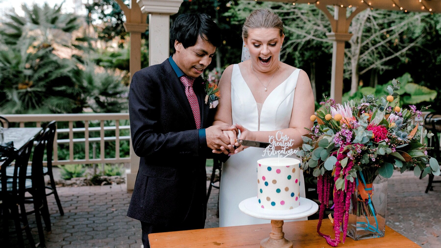 confetti-cake-co-kate-leon-wedding-polka-dot.jpg