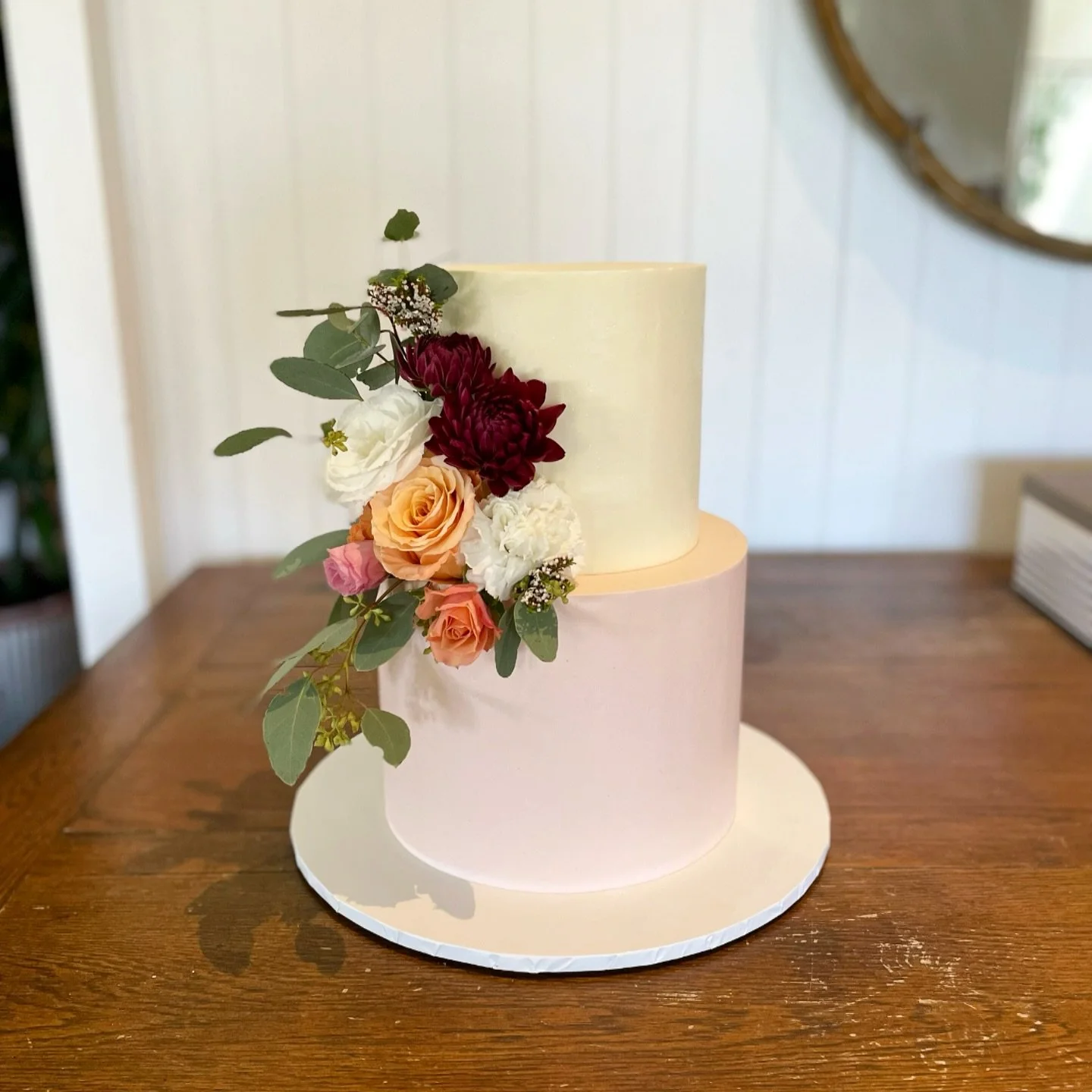 A beautiful blush buttercream cake! Block colour tiers are one of my favourite ways to incorporate colour into your wedding cake.