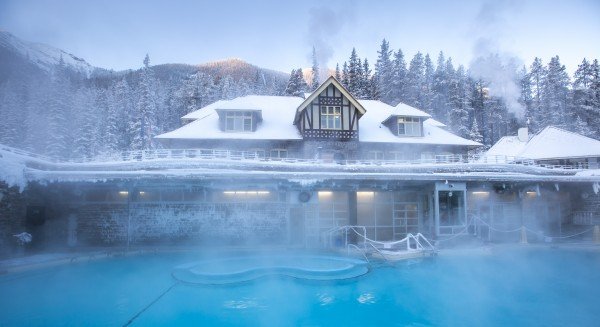 Winter_Banff_Upper_Hot_Springs_2016_Noel_Hendrickson_Horizontal-1.jpg