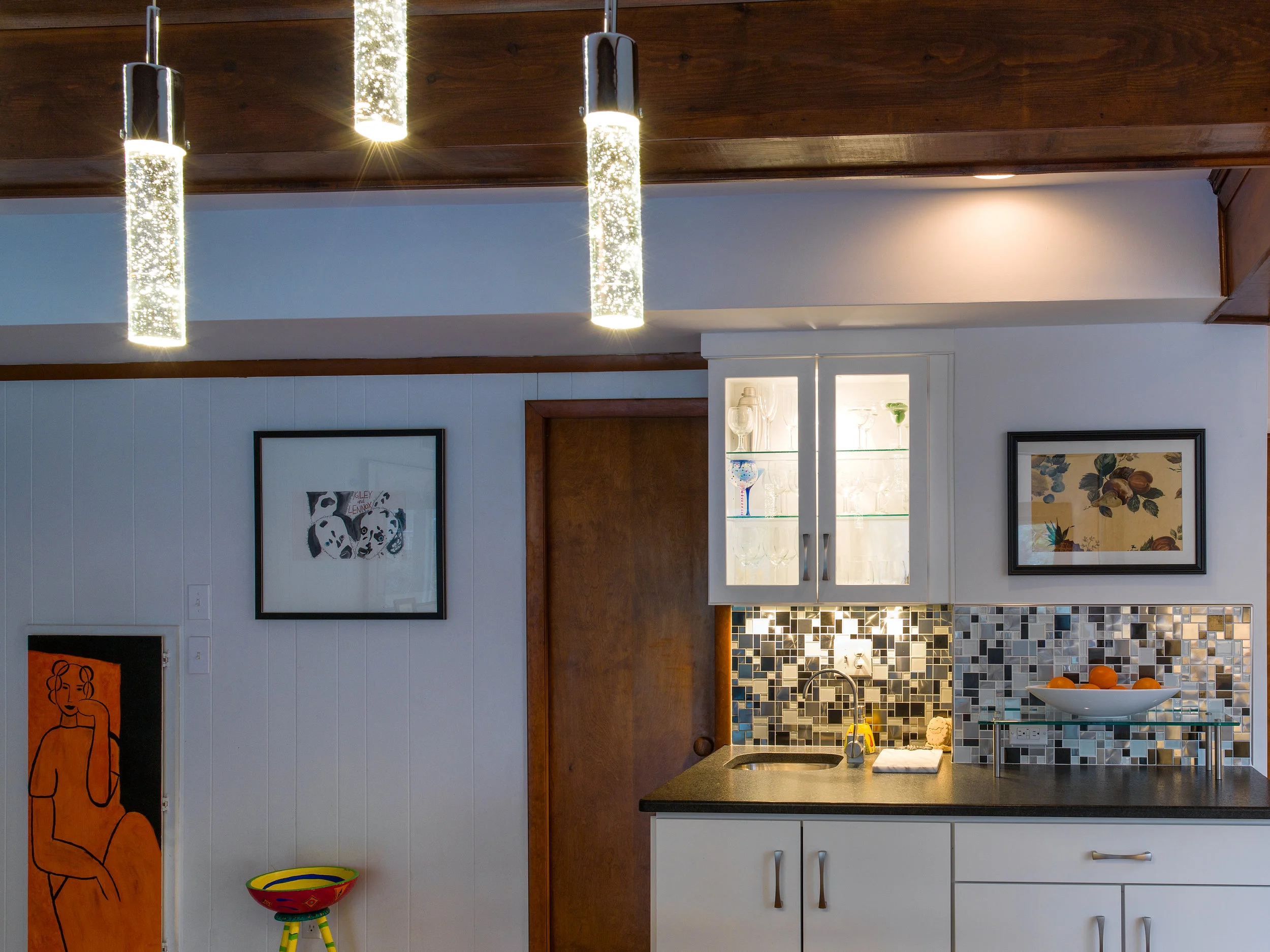 NEWPORT NEWS: Kitchen