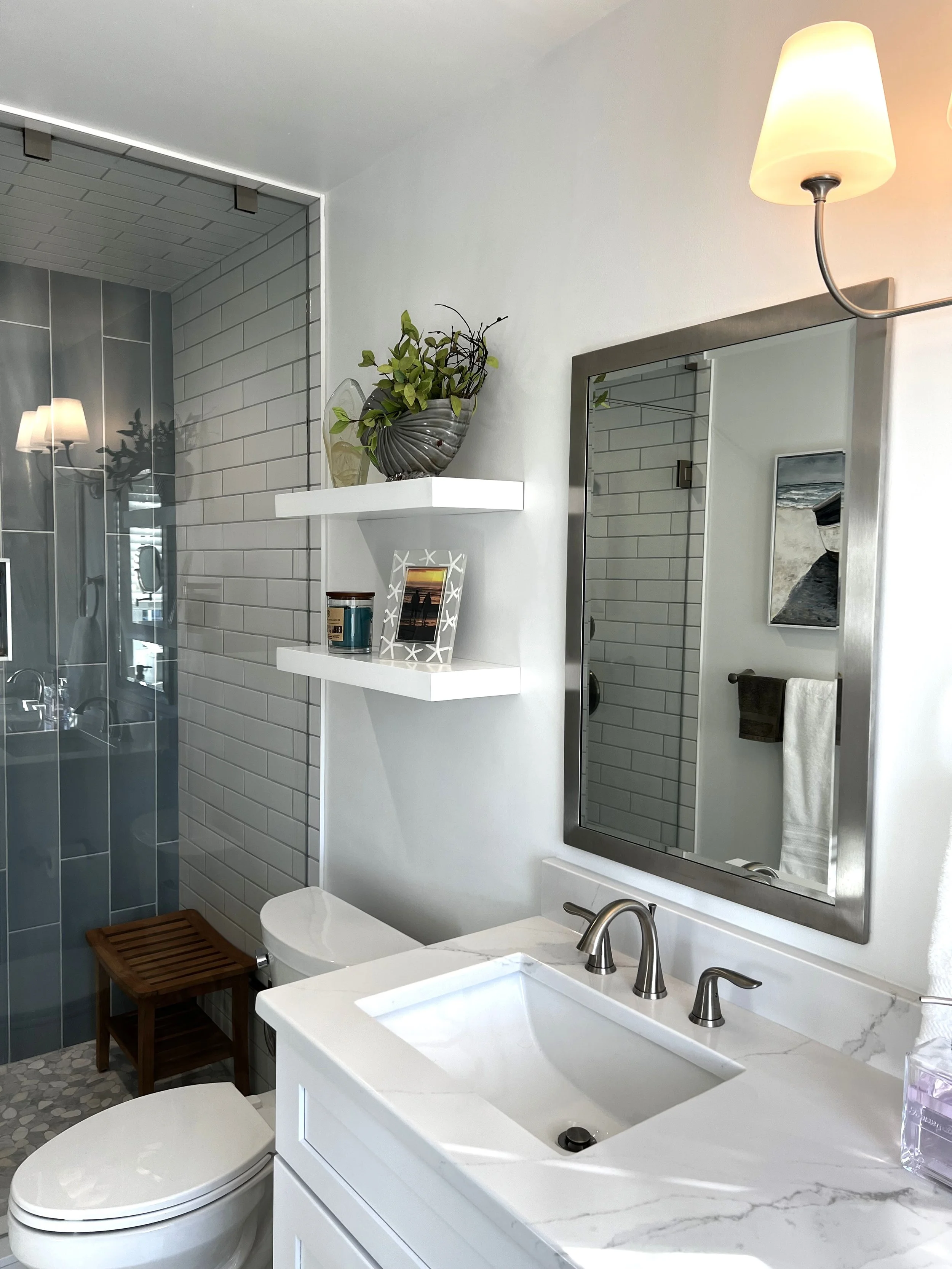 COASTAL VIRGINIA MAGAZINE - NOV/DEC 2024 - DECORATING WITH MIRRORS