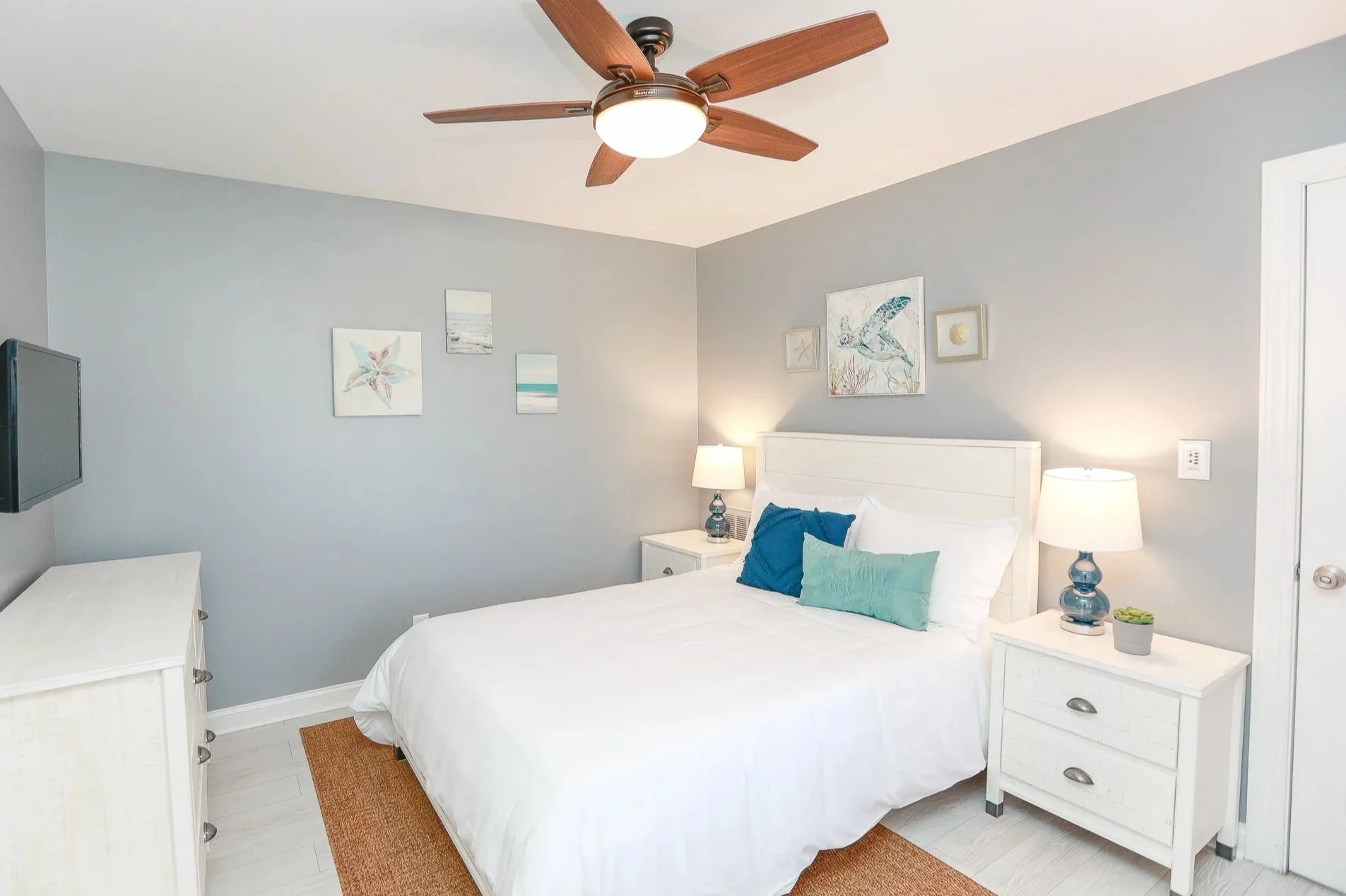 NORFOLK: Guest Bedroom