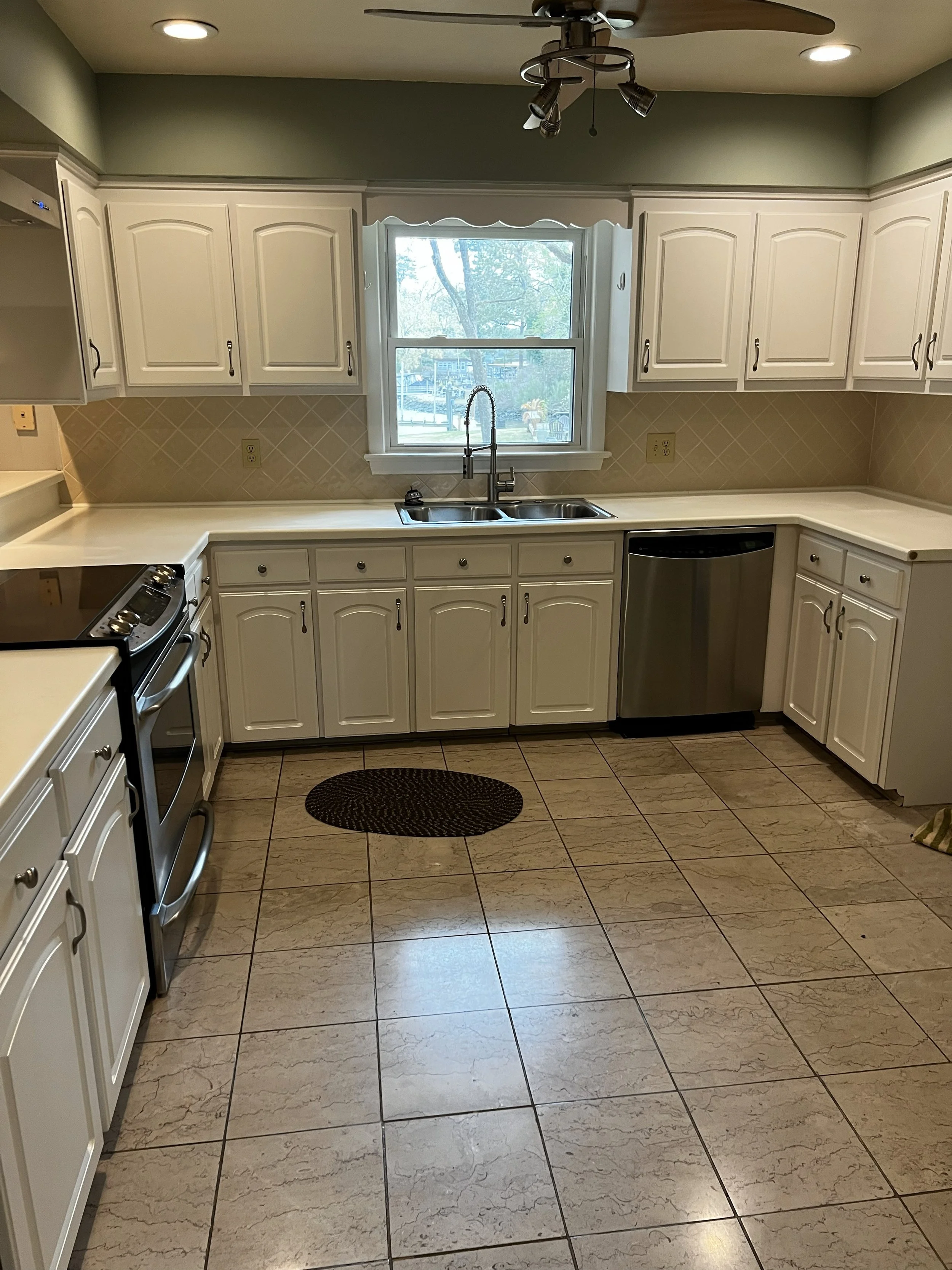 C+C Kitchen Before 2.jpeg