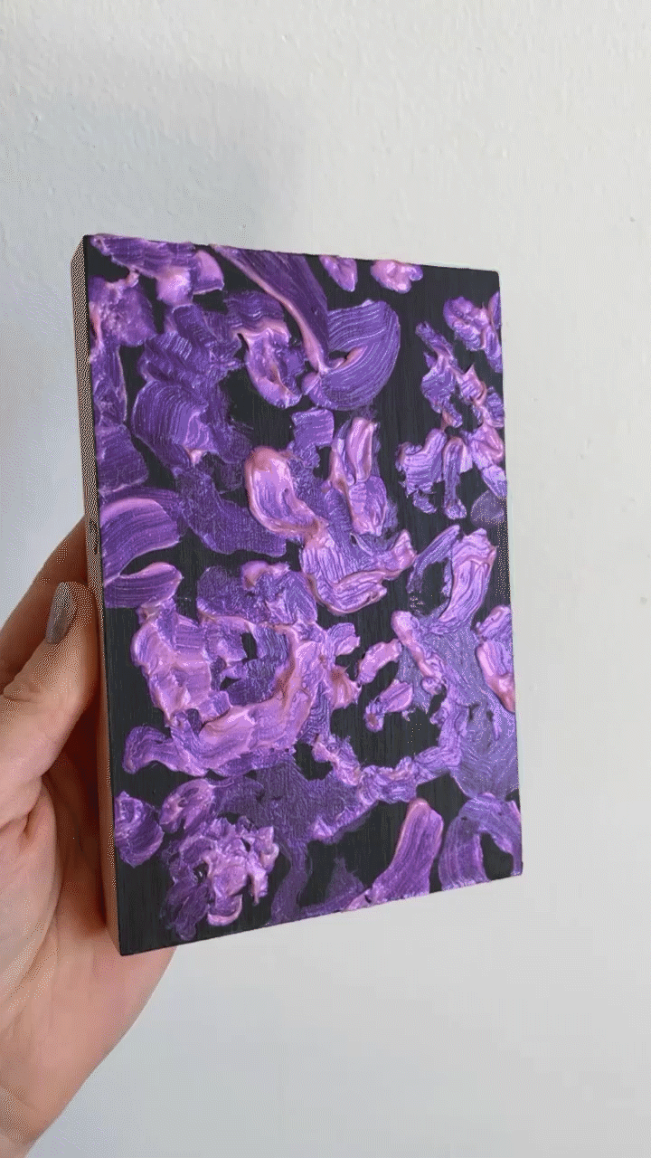 Everhart Black and Iridescent Magenta.gif