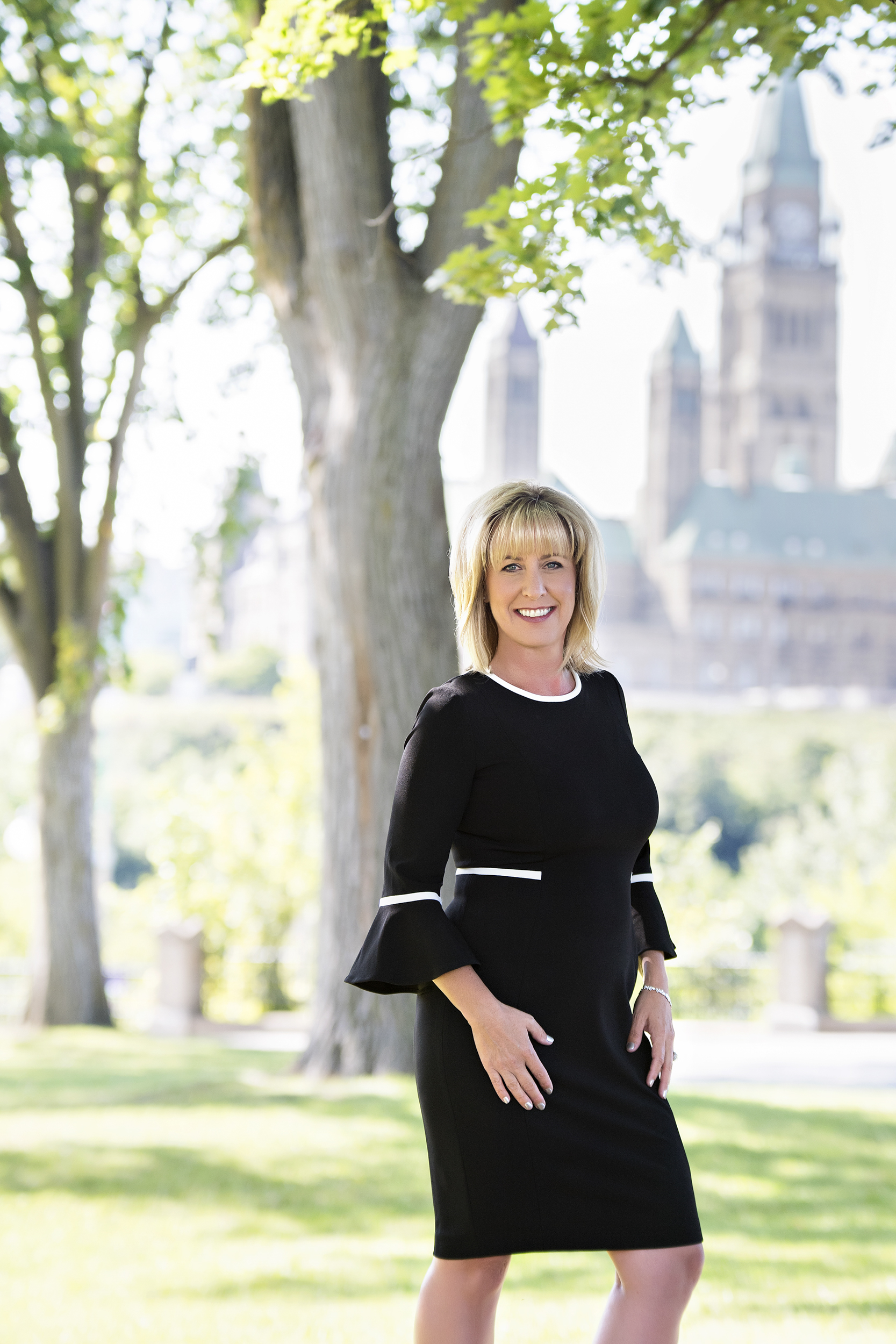 LINDSEY GIBEAU PHOTOGRAPHY_OTTAWA HEADSHOT PHOTOGRAPHER_WESTBORO STUDIO_CANADIAN WEDDING PHOTOGRAPHER--88.jpg