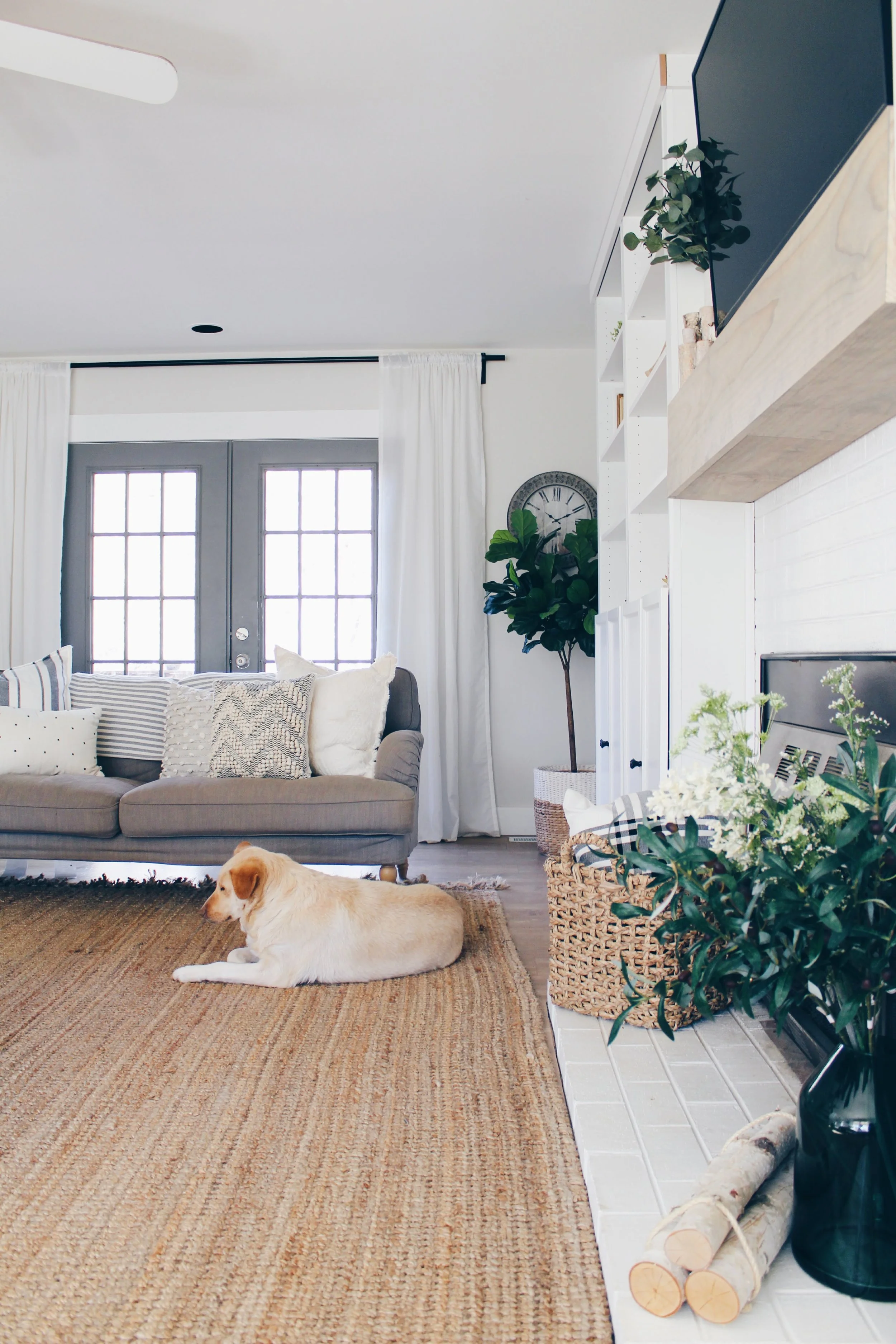 LIVING ROOM LOVE 