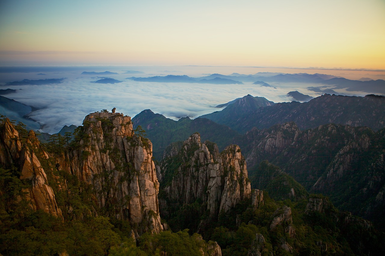 yellow-mountains-532857_1280.jpg