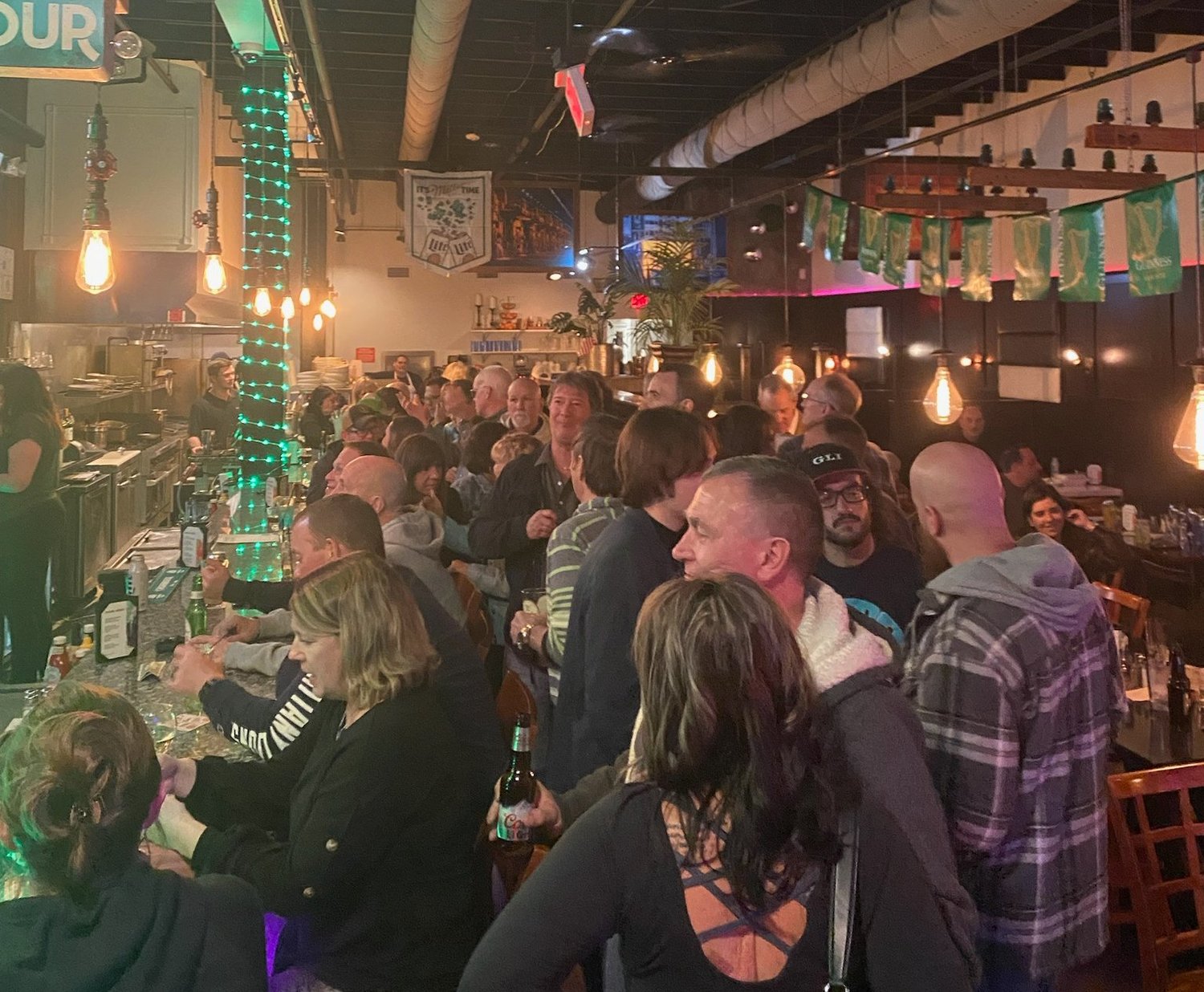 PHOTOS — The Castaway Band