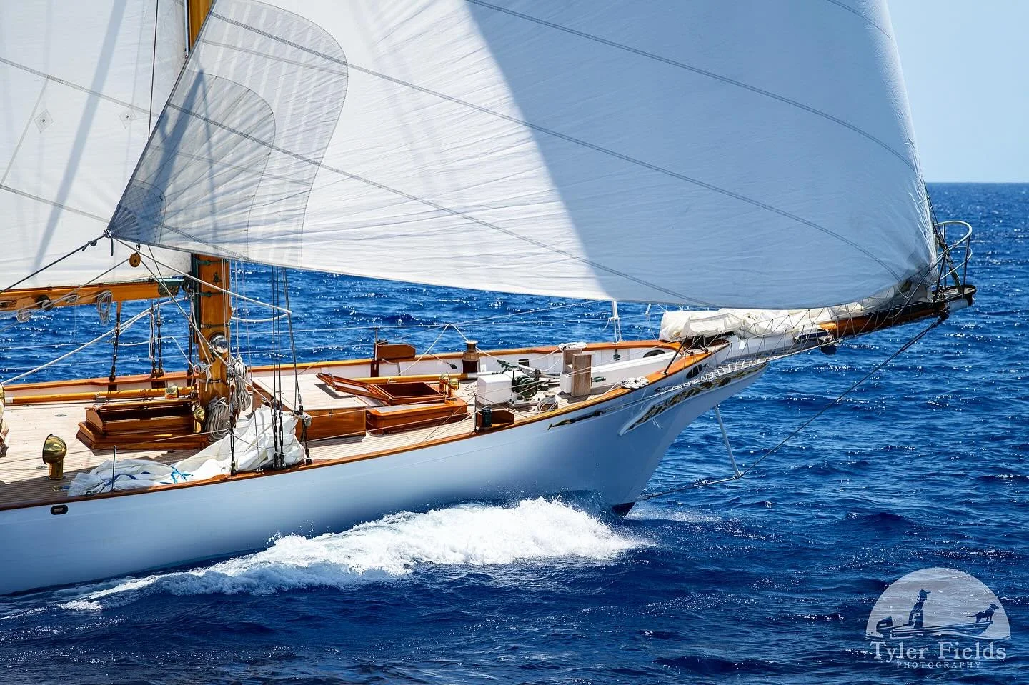 BIG TI | Antigua

I&rsquo;m feeling like I should understand instagram a bit more and how I can connect with people who see my images. 

The spike in views this fall was wild, but more than 90% of the views were by non-followers. My photos are not co