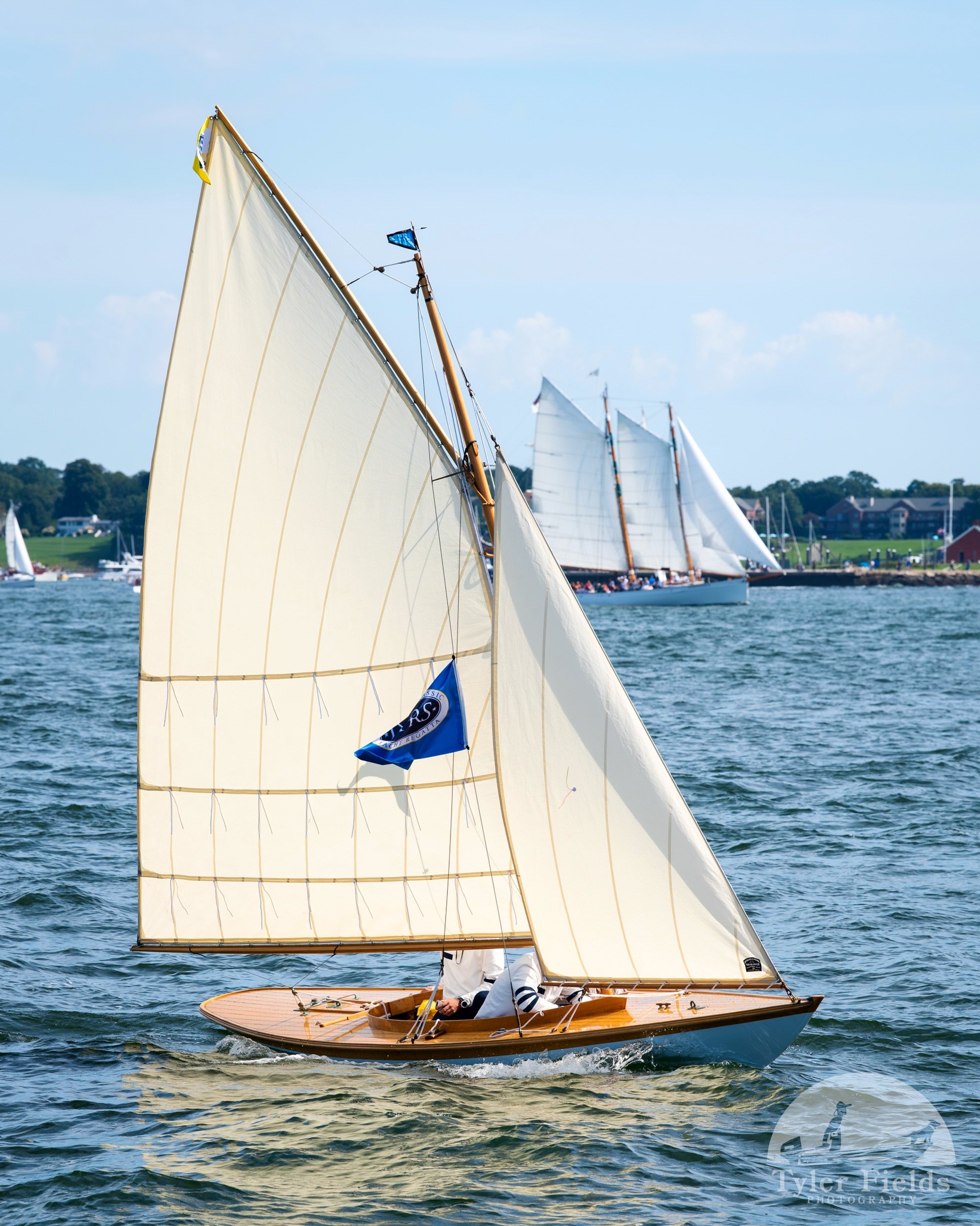 WEE WINN | Newport