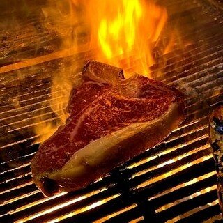 Fire, smoke, steak....⁠
⁠
Book a table tonight:⁠
http://caminitosteakhouse.com/booknow⁠
⁠
#steak #sirloinsteak #ribeyesteak #ribeye⁠
#othersidema #mylocalma #the413 #pioneervalley #northamptonma⁠
#patio #picnic #outdoorliving #diningroom #outdoordini