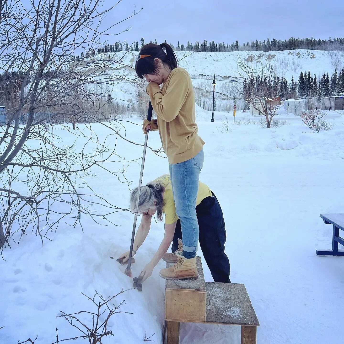 blowing glass into snow with Lu, seeing what shapes we can make. #lumelstudios #glassexperiments #whitehorse #yukonart