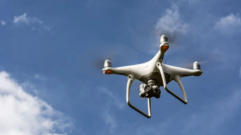 dji-phantom-4-rev-10.jpg