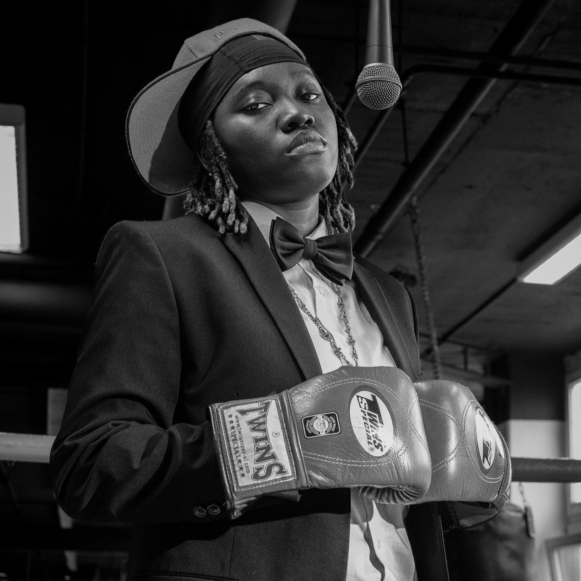 Hailing from the Ivory Coast, newest addition to the Friends of Friends family is @andys.therapper_ 🇨🇮

Tenacious, versatile, bold - Andy&rsquo;s music is born from challenges, isolation and moments of doubt. &lsquo;$ign&rsquo; is the first single 