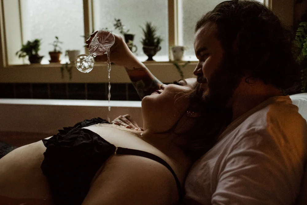 Victoria+Bc+Couples+Boudoir+Photography-76.jpg